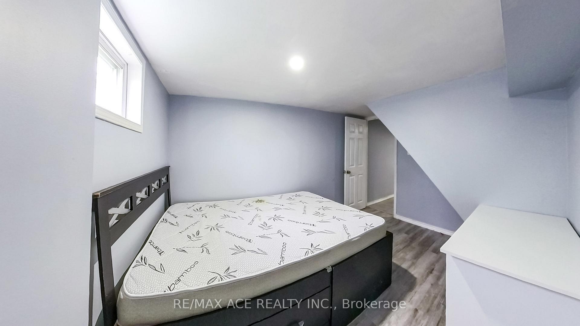 Photo 33 of 114 Royal Avenue, Hamilton, Ainslie Wood — HOMEH