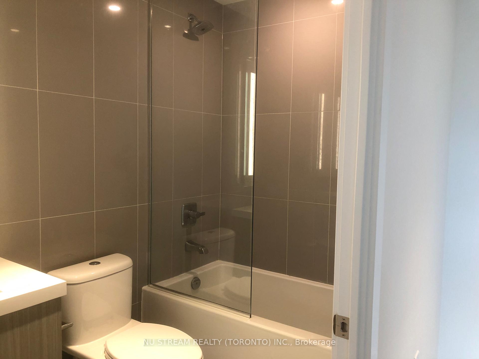 Photo 7 of Unit 2511, 575 Bloor Street E, Toronto, North St. James Town — HOMEH