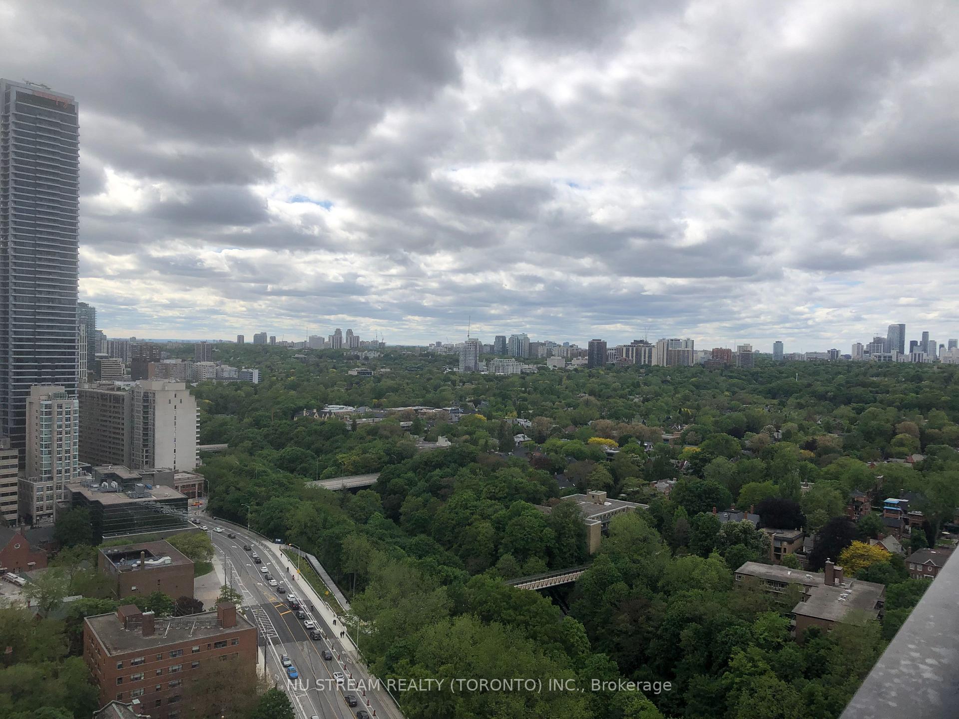 Photo 8 of Unit 2511, 575 Bloor Street E, Toronto, North St. James Town — HOMEH