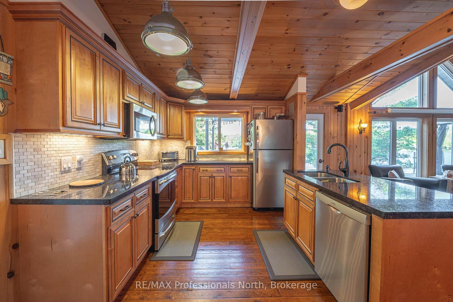 Photo 4 of 1484 Bat Lake Road, Minden Hills, Snowdon — HOMEH