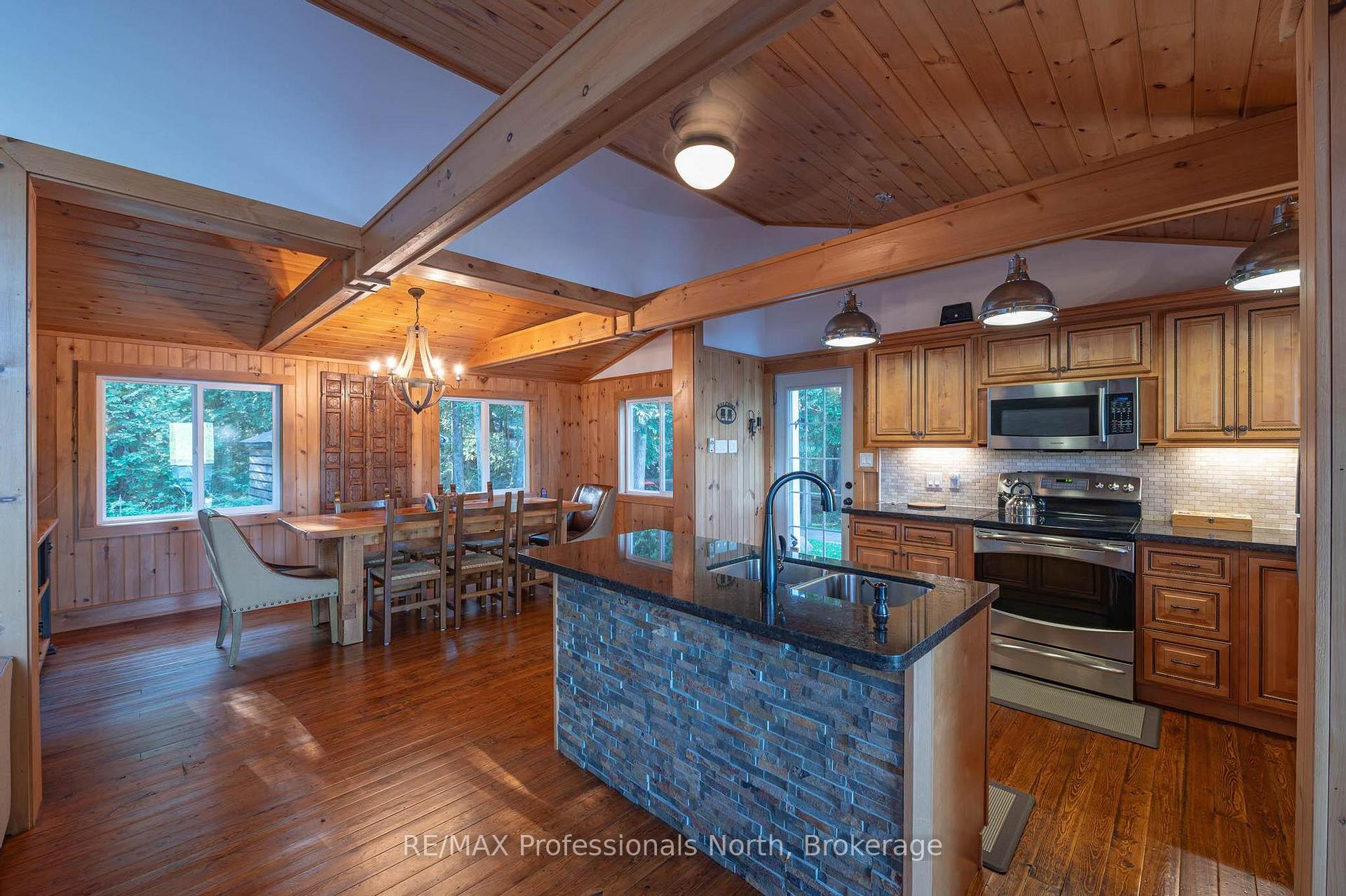 Photo 6 of 1484 Bat Lake Road, Minden Hills, Snowdon — HOMEH