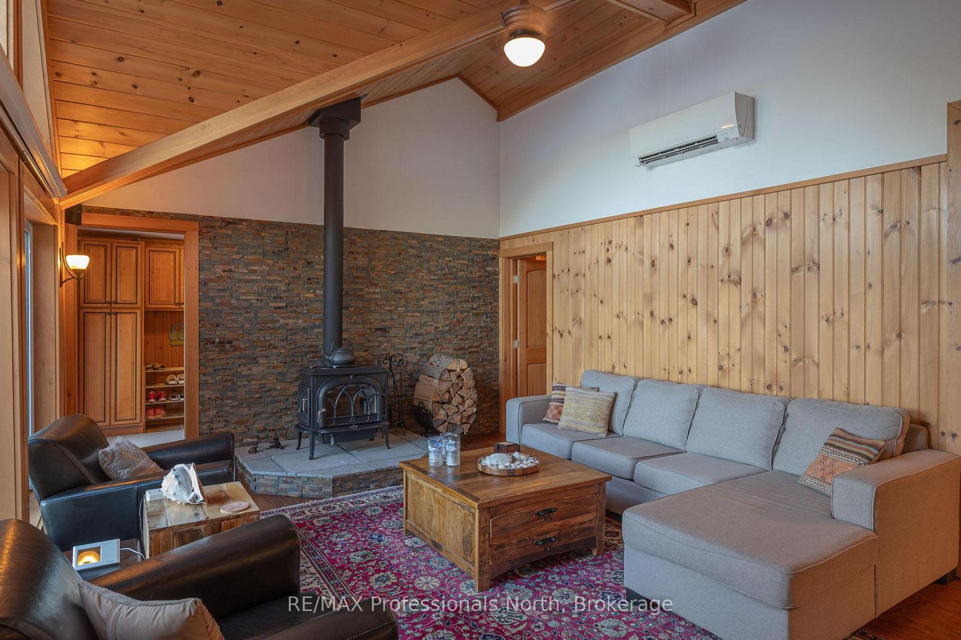 Photo 12 of 1484 Bat Lake Road, Minden Hills, Snowdon — HOMEH