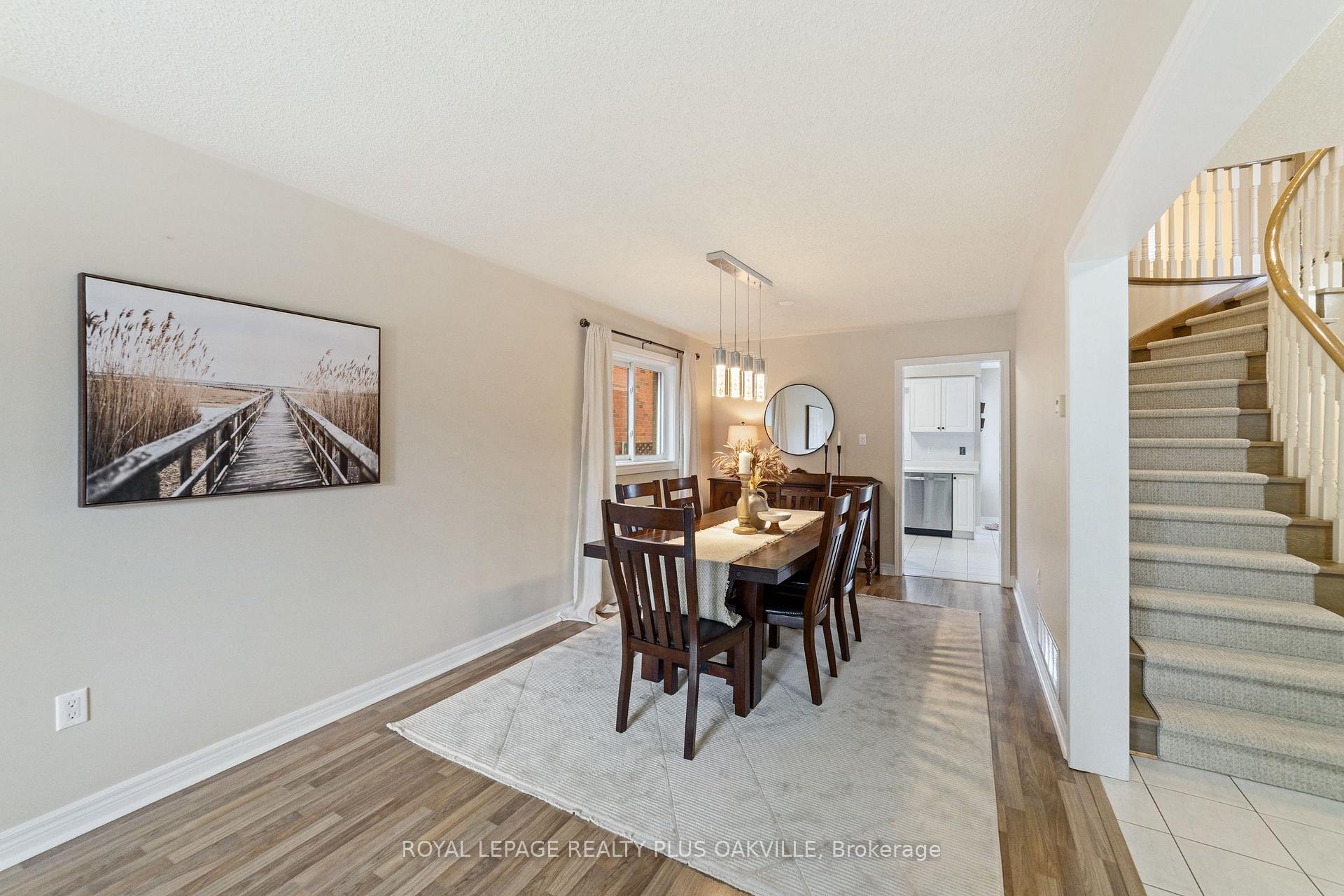 Photo 6 of 42 Fellowes Crescent, Hamilton, Waterdown — HOMEH