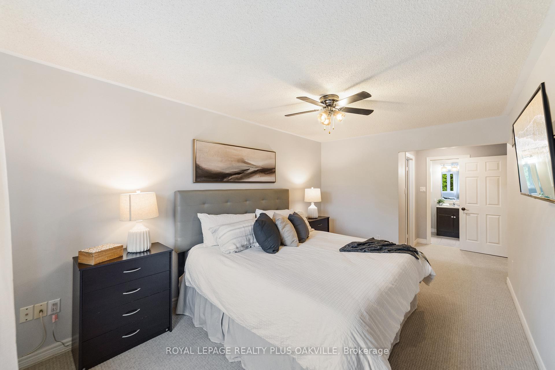 Photo 21 of 42 Fellowes Crescent, Hamilton, Waterdown — HOMEH