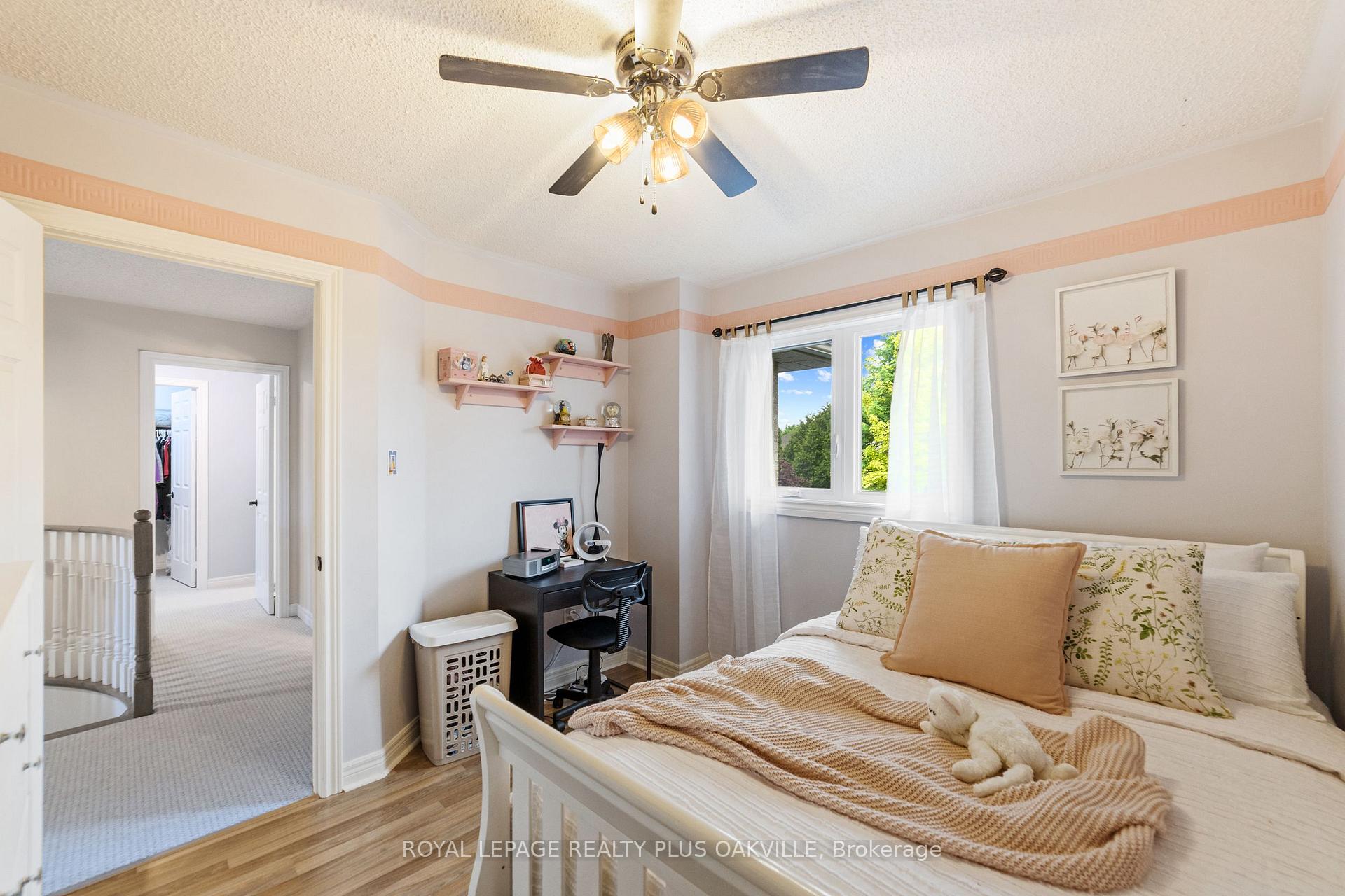 Photo 25 of 42 Fellowes Crescent, Hamilton, Waterdown — HOMEH