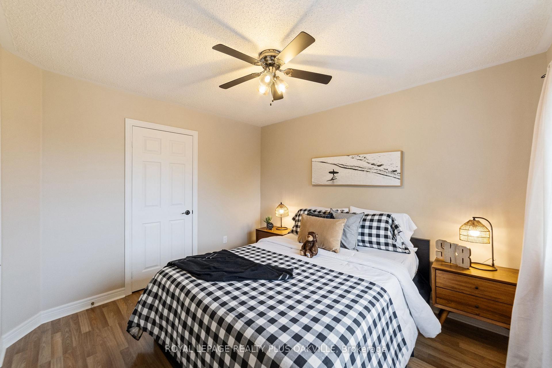 Photo 27 of 42 Fellowes Crescent, Hamilton, Waterdown — HOMEH