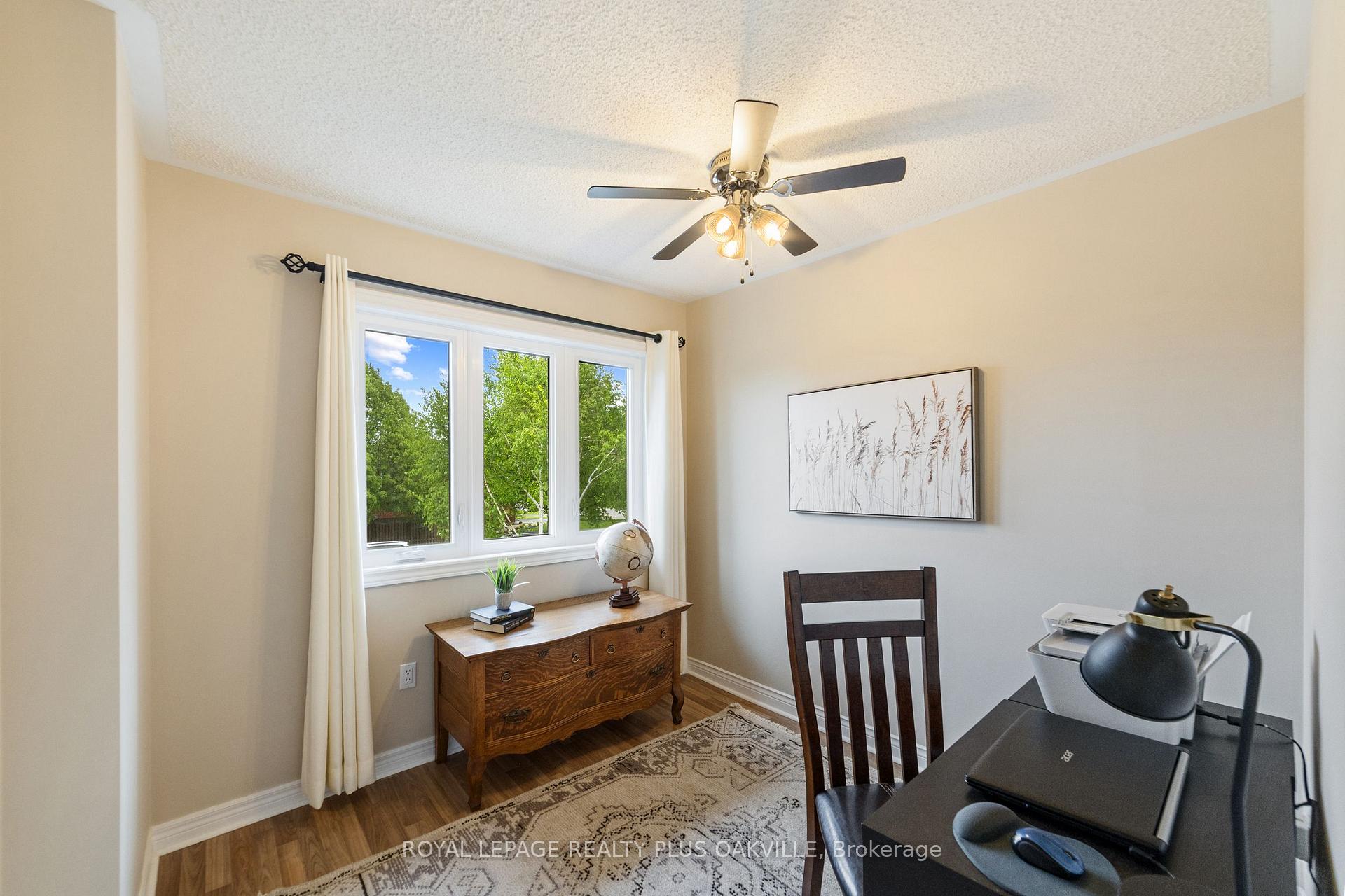 Photo 28 of 42 Fellowes Crescent, Hamilton, Waterdown — HOMEH