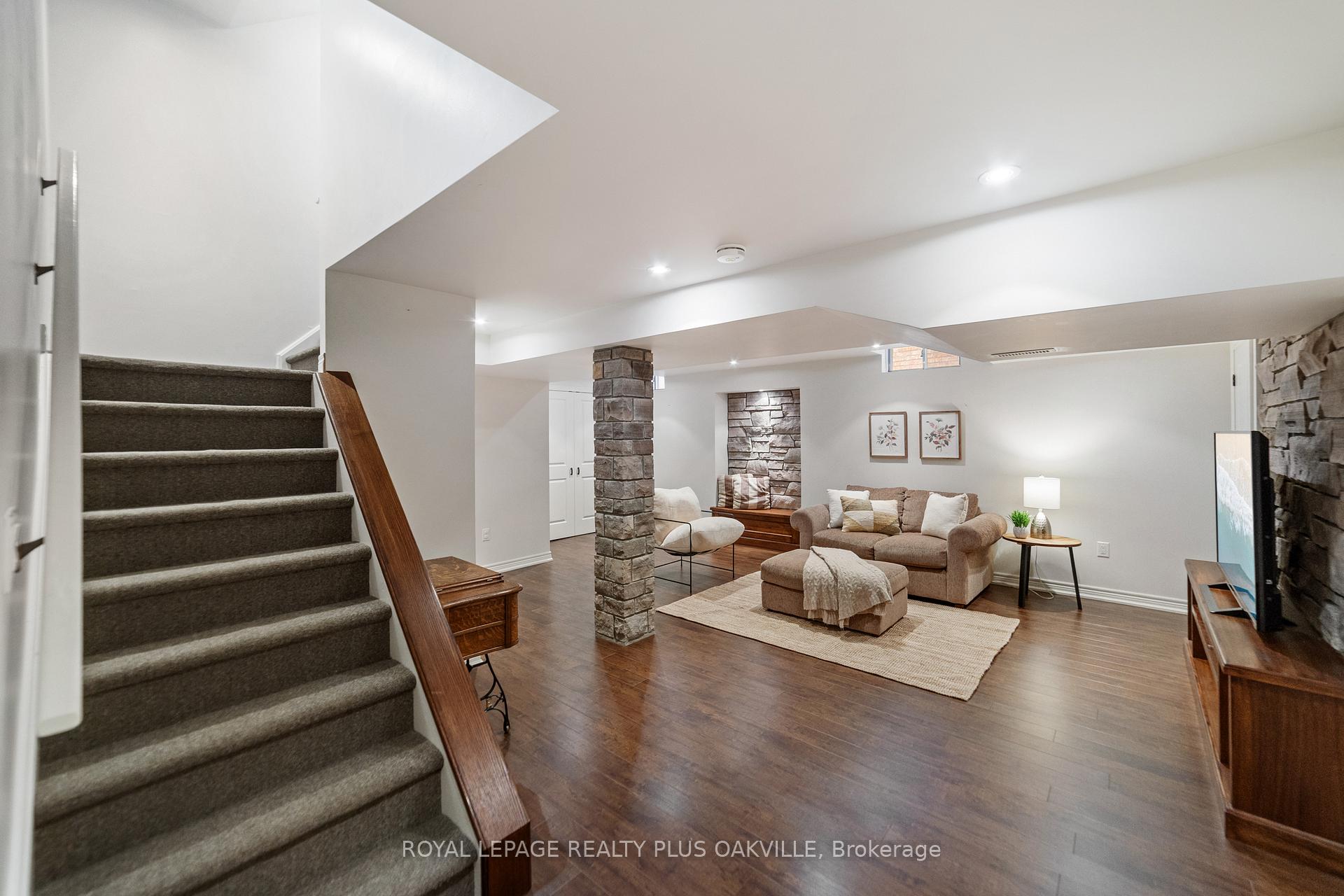 Photo 29 of 42 Fellowes Crescent, Hamilton, Waterdown — HOMEH