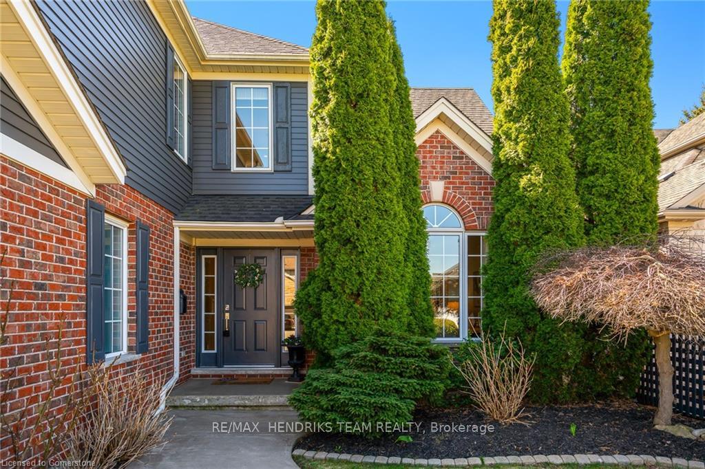 Photo 4 of 6 Countryside Drive, St. Catharines, Grapeview — HOMEH