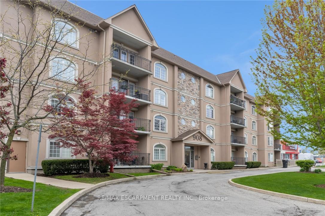 Photo 1 of Unit 107, 908 Mohawk Road E, Hamilton, Huntington — HOMEH