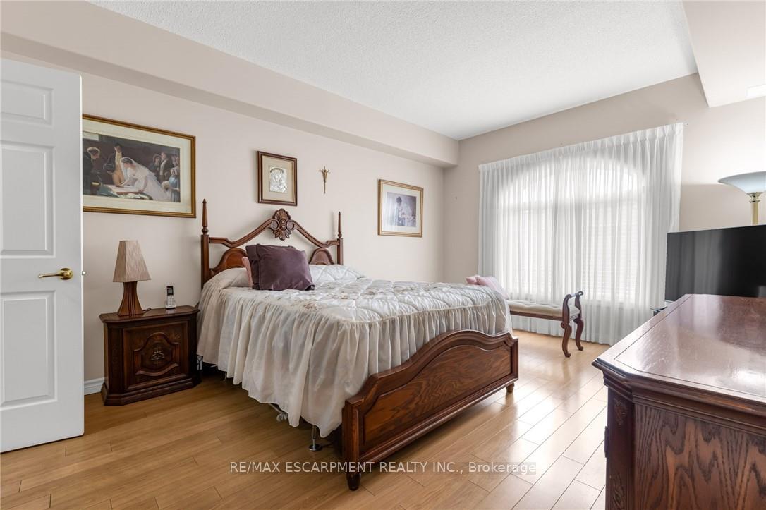 Photo 38 of Unit 107, 908 Mohawk Road E, Hamilton, Huntington — HOMEH