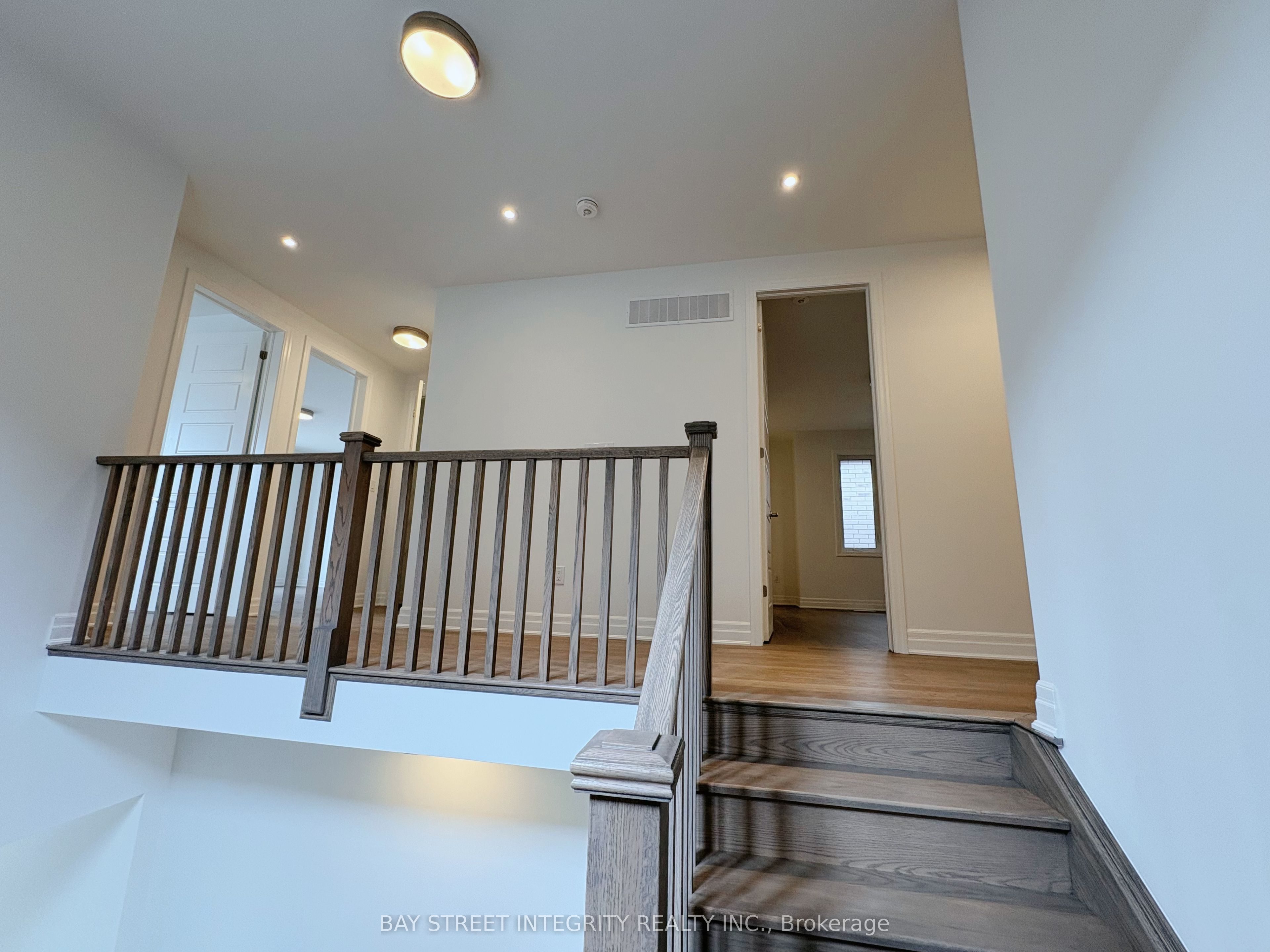 Photo 19 of 6 Spring Oak Crescent S, Markham, Victoria Square — HOMEH