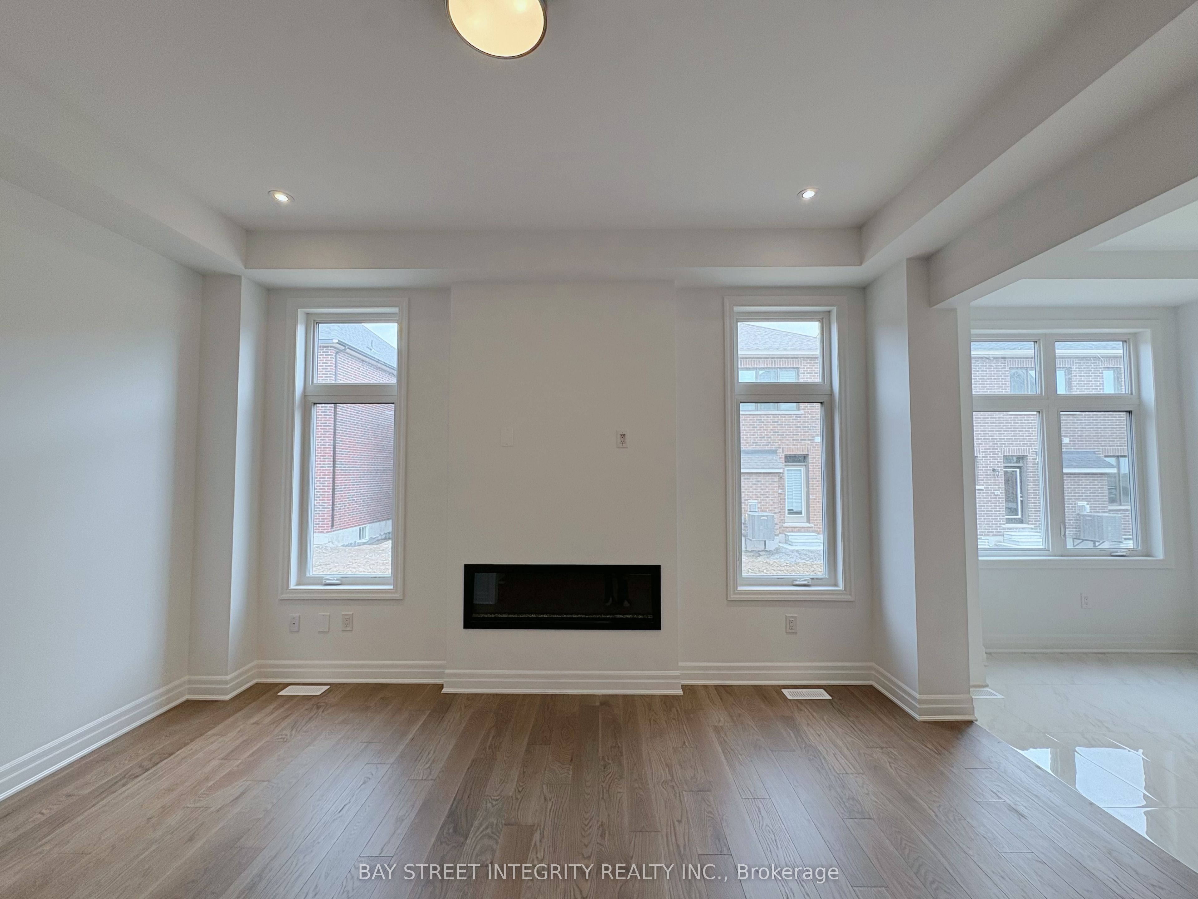 Photo 10 of 6 Spring Oak Crescent S, Markham, Victoria Square — HOMEH