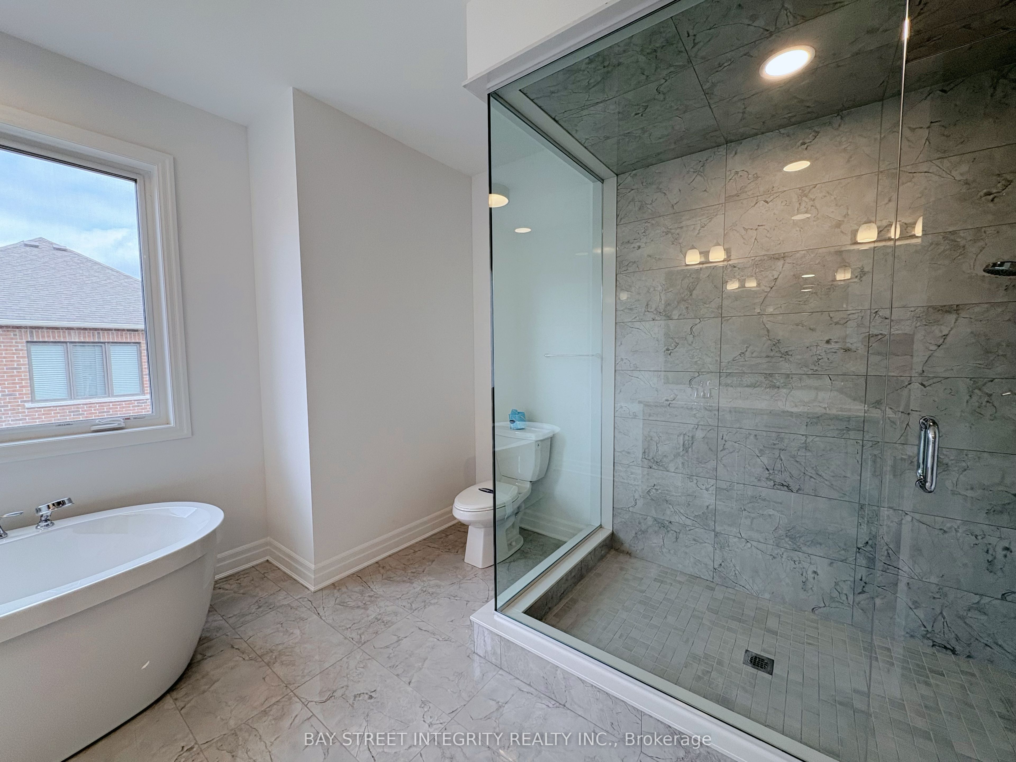 Photo 26 of 6 Spring Oak Crescent S, Markham, Victoria Square — HOMEH