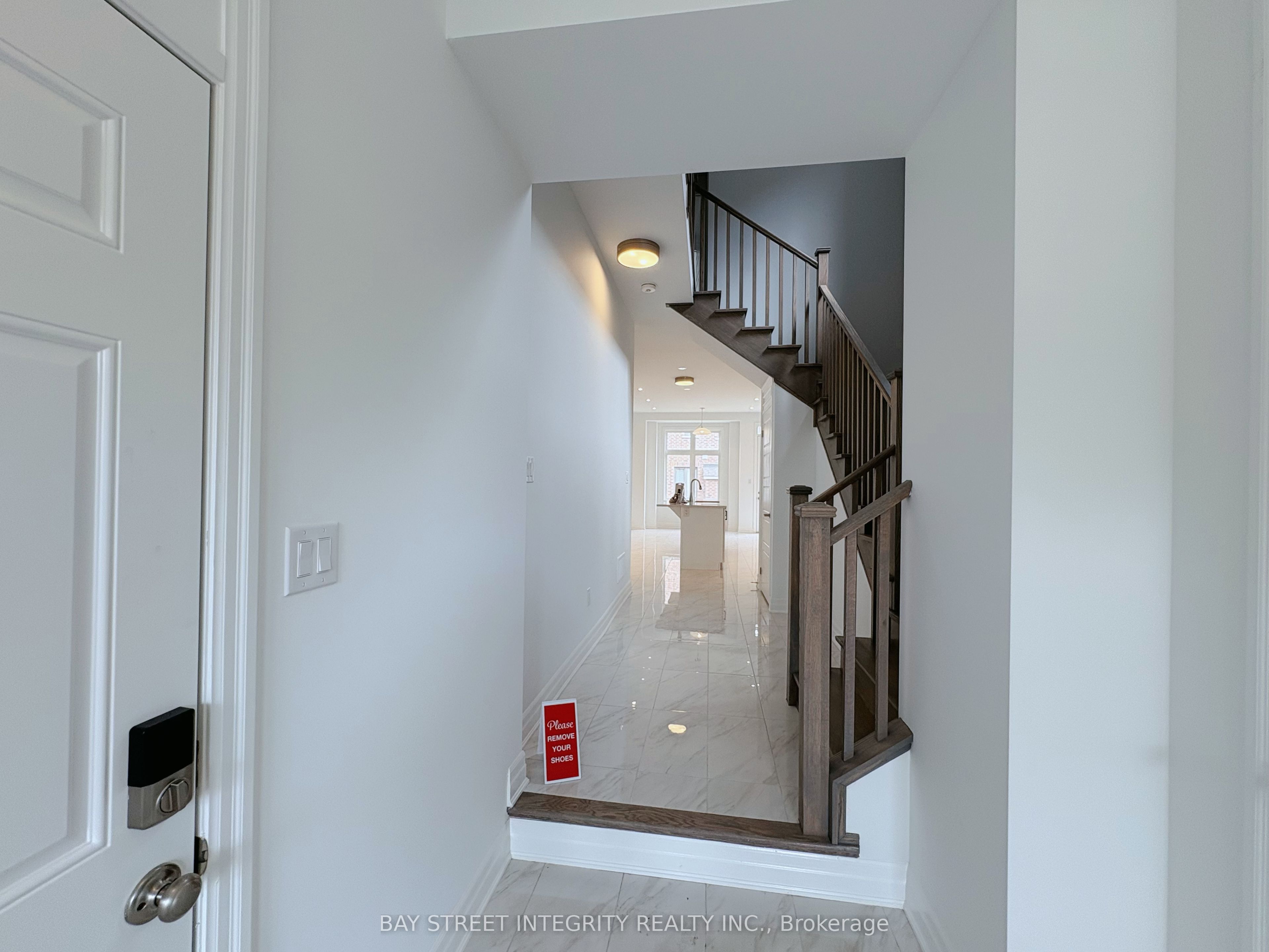 Photo 5 of 6 Spring Oak Crescent S, Markham, Victoria Square — HOMEH