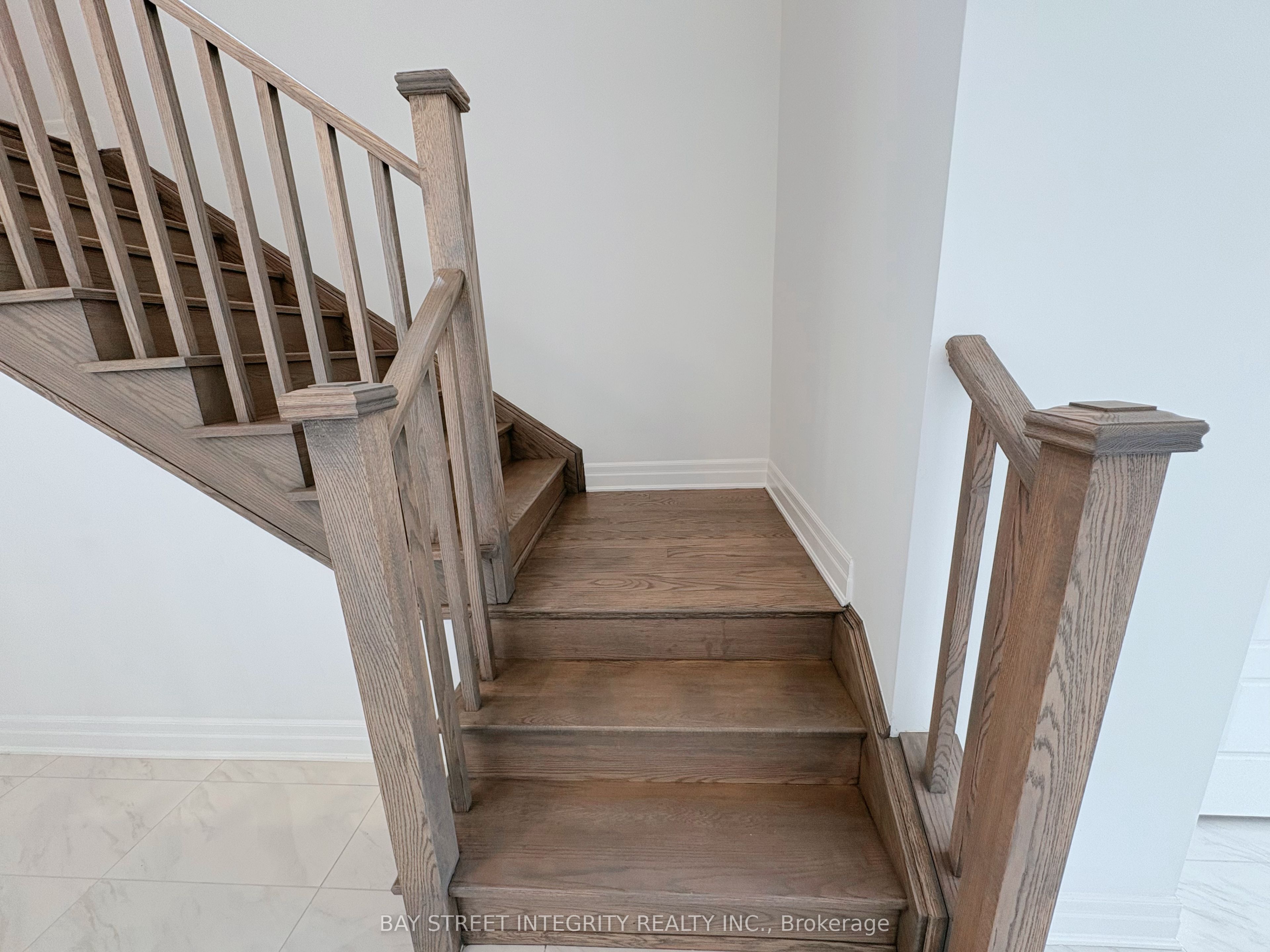 Photo 16 of 6 Spring Oak Crescent S, Markham, Victoria Square — HOMEH