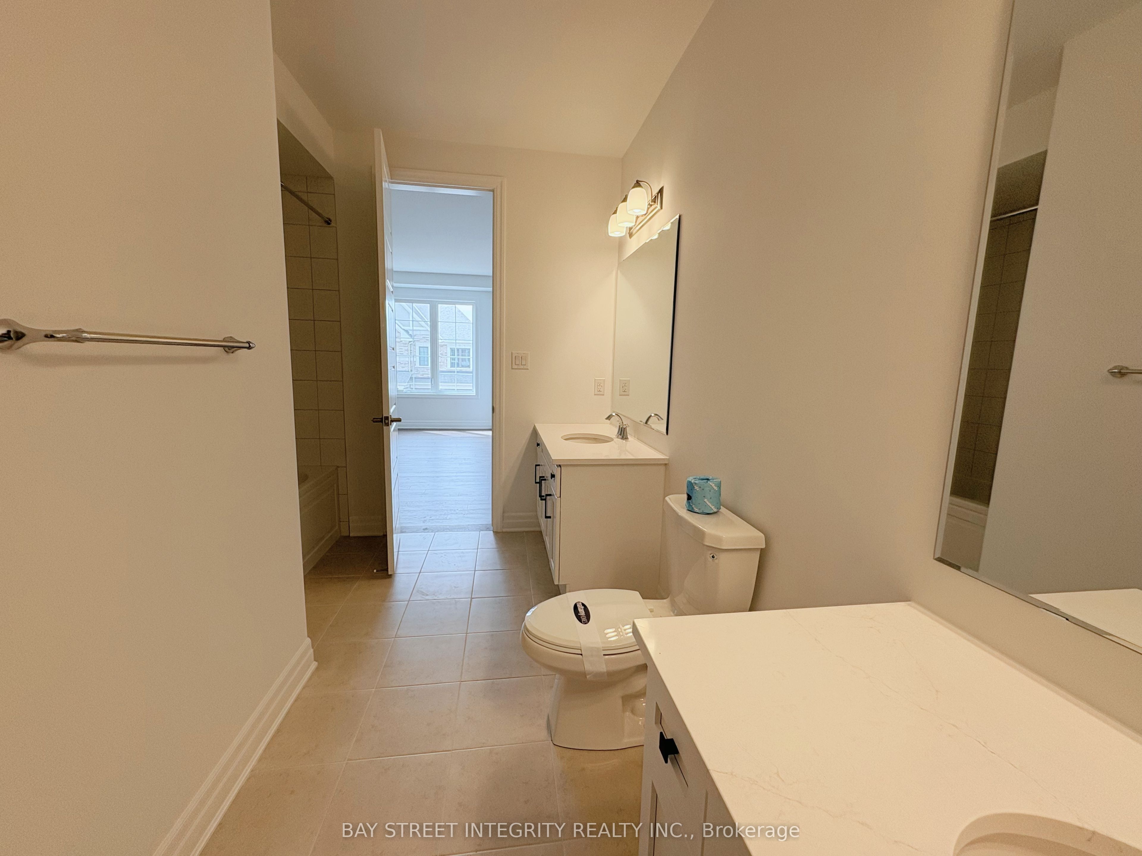 Photo 33 of 6 Spring Oak Crescent S, Markham, Victoria Square — HOMEH