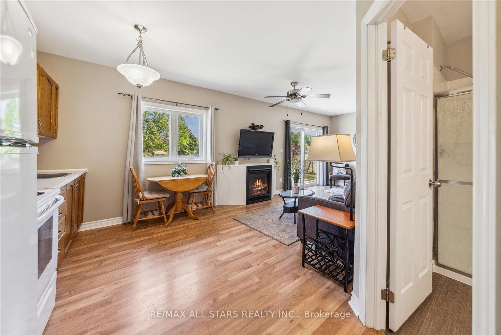Photo 32 of 54 Marlow Circle, Springwater, Hillsdale — HOMEH