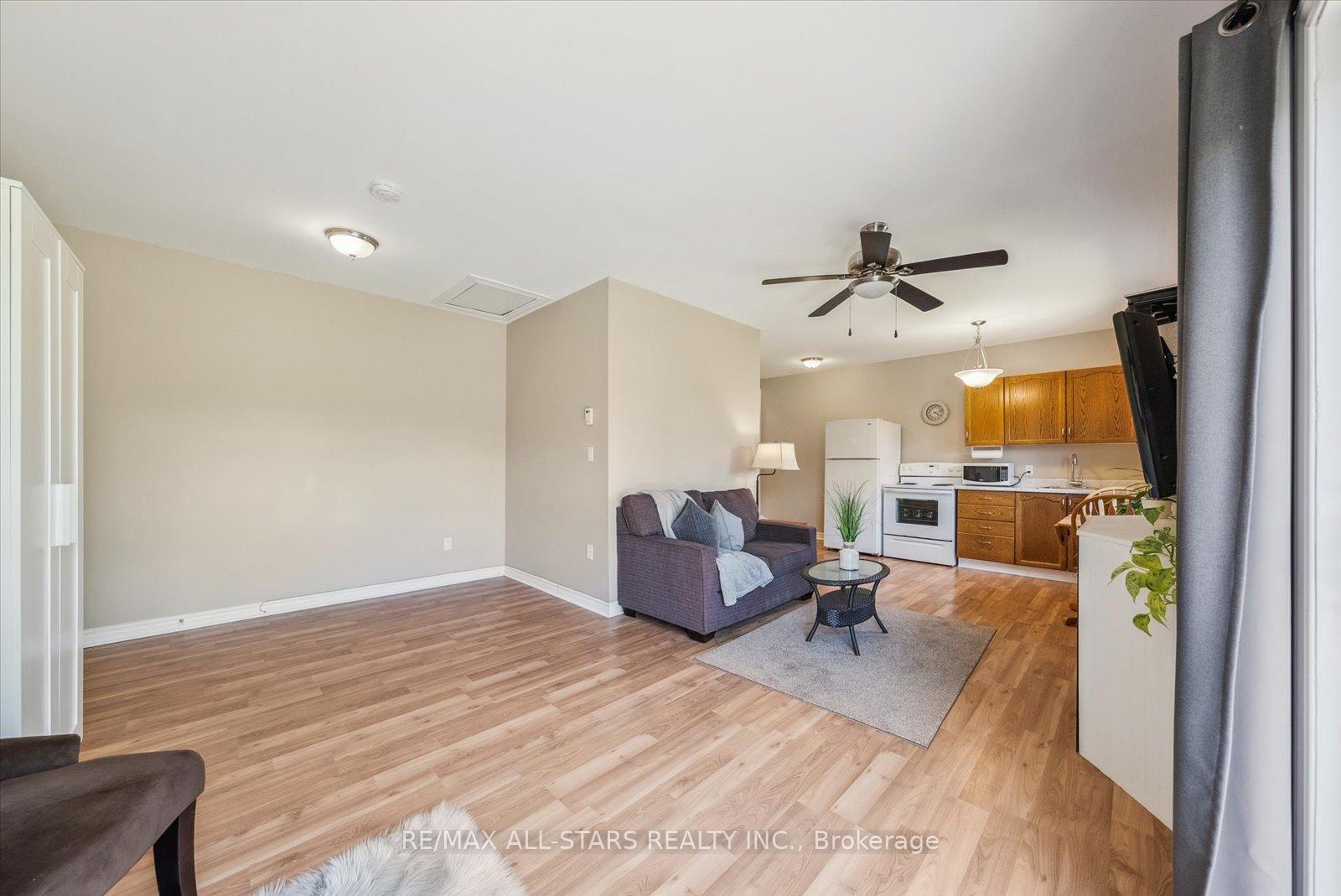 Photo 37 of 54 Marlow Circle, Springwater, Hillsdale — HOMEH
