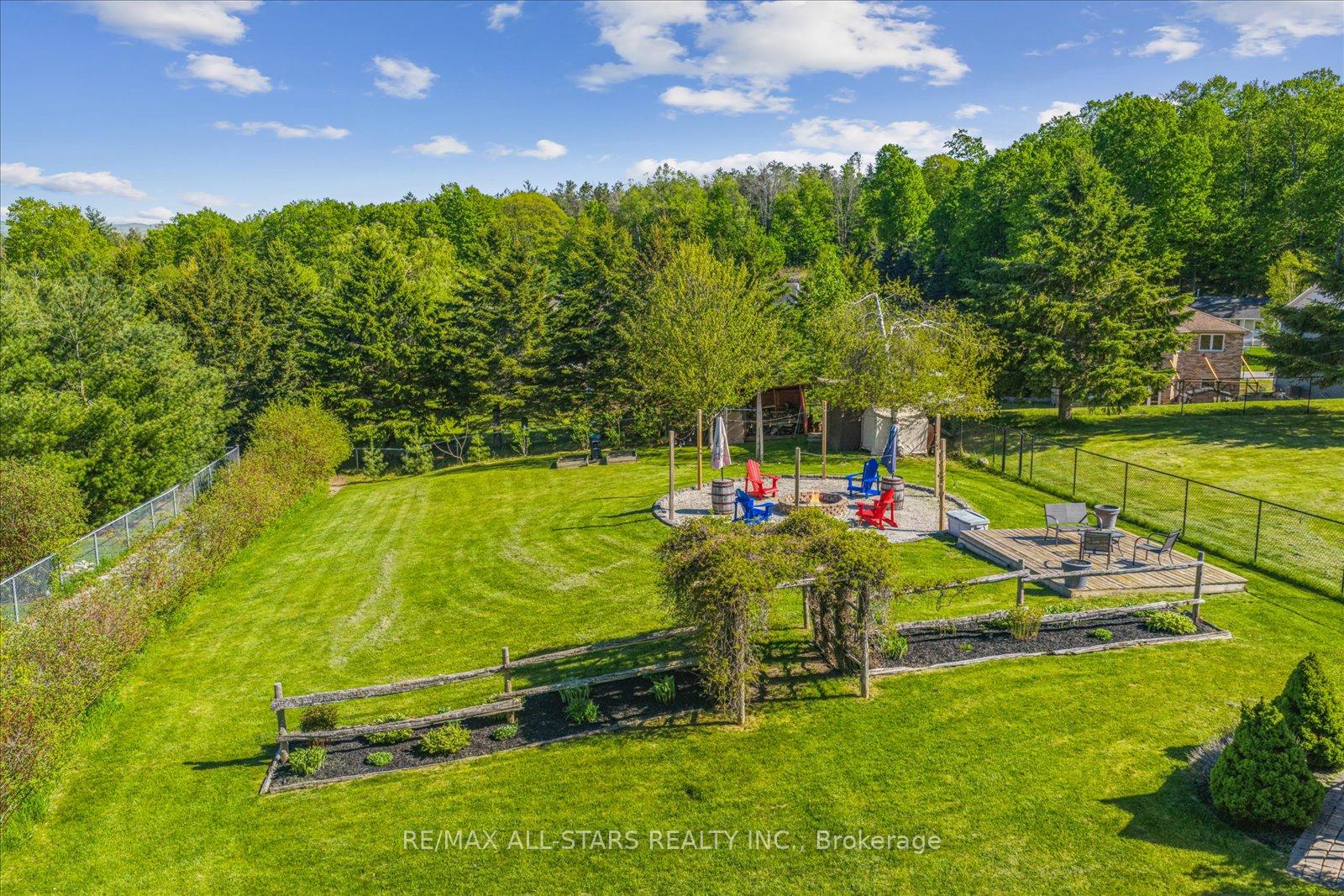 Photo 47 of 54 Marlow Circle, Springwater, Hillsdale — HOMEH