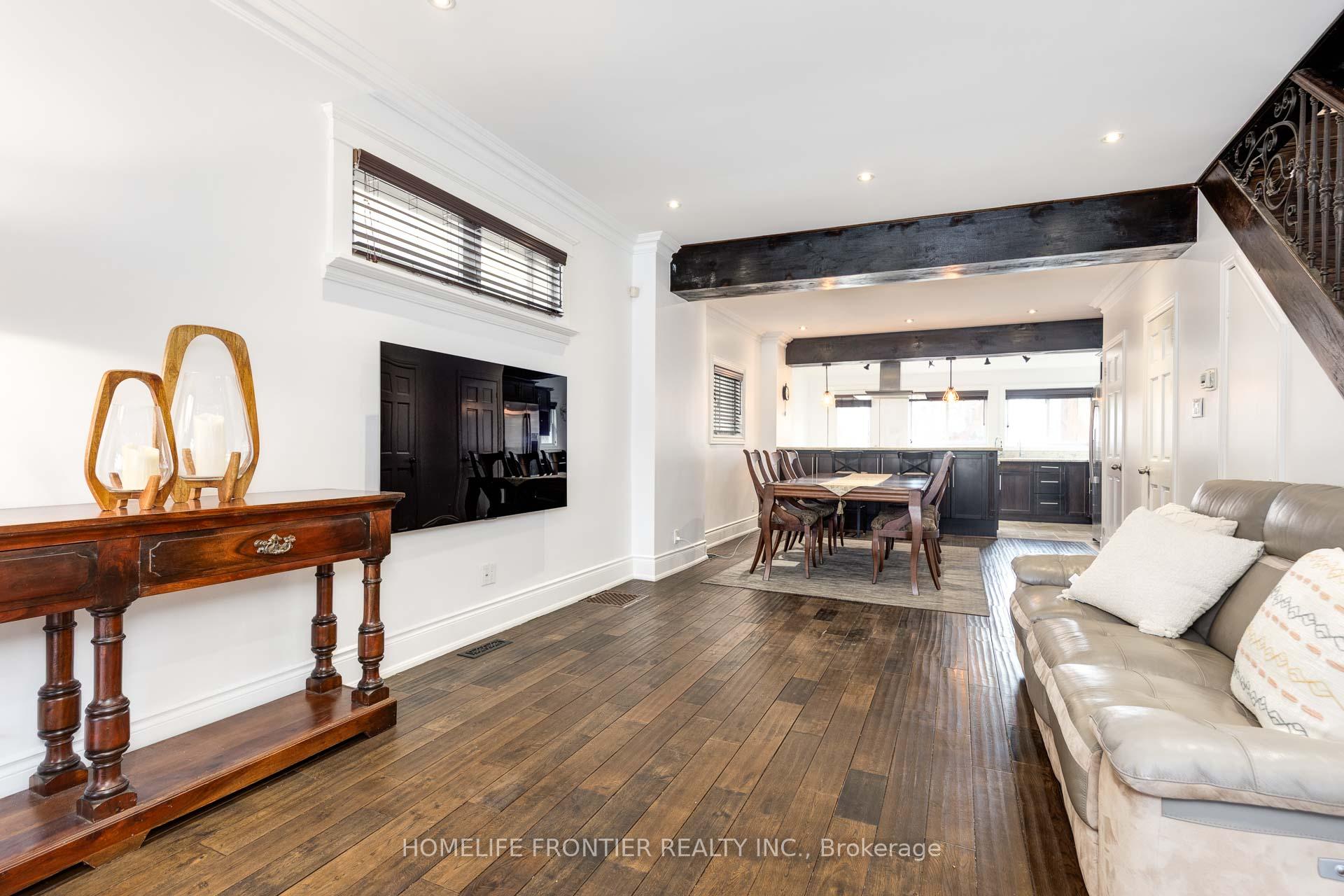 Photo 3 of 302 Roselawn Avenue, Toronto, Lawrence Park South — HOMEH