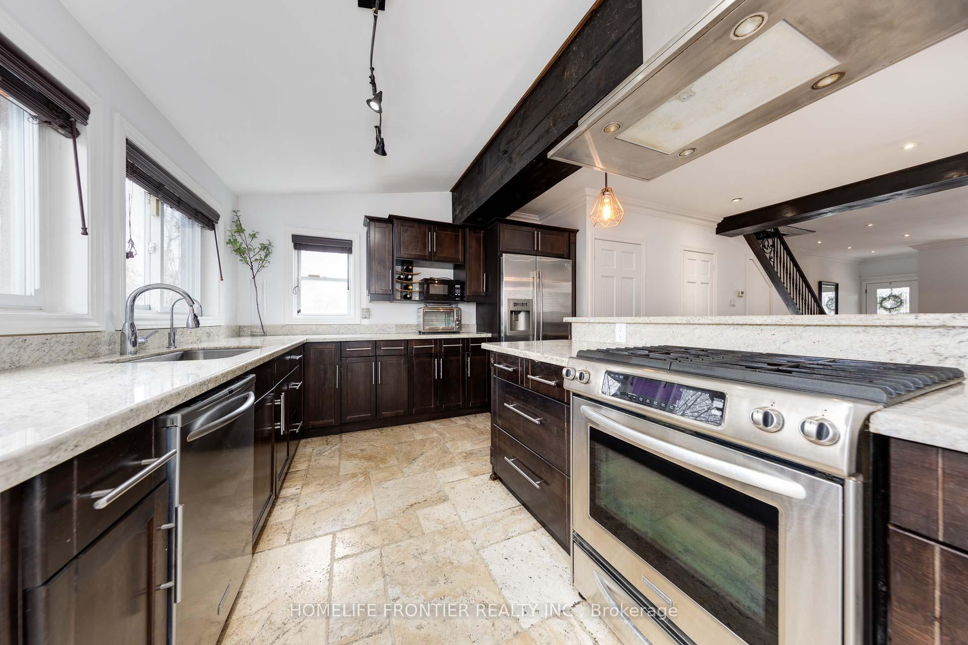 Photo 8 of 302 Roselawn Avenue, Toronto, Lawrence Park South — HOMEH