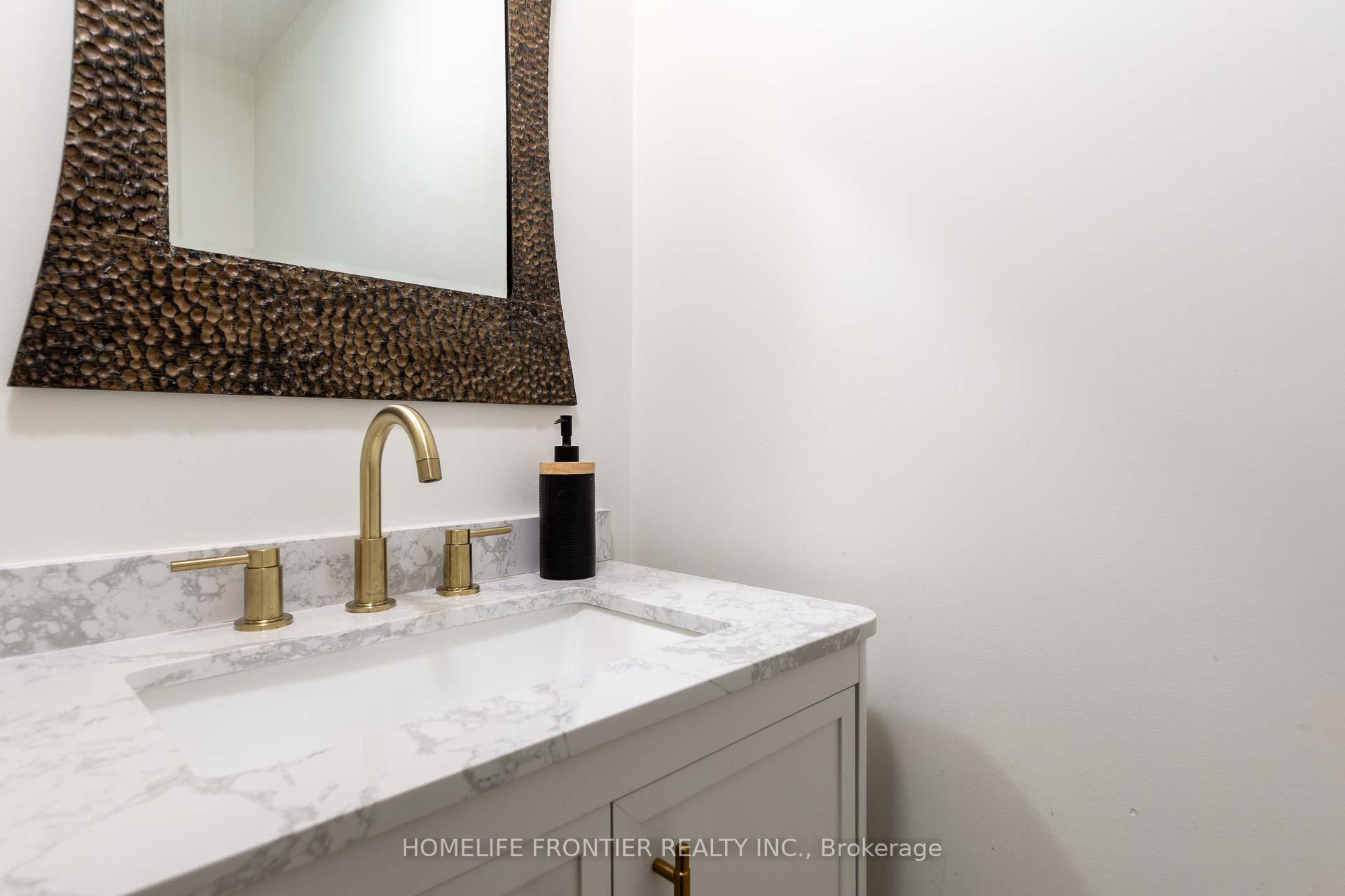 Photo 9 of 302 Roselawn Avenue, Toronto, Lawrence Park South — HOMEH
