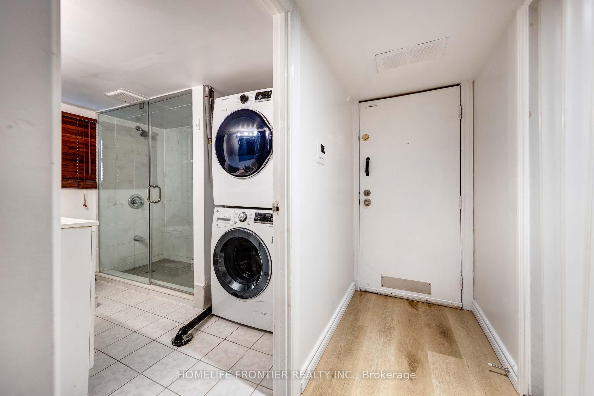 Photo 16 of 302 Roselawn Avenue, Toronto, Lawrence Park South — HOMEH