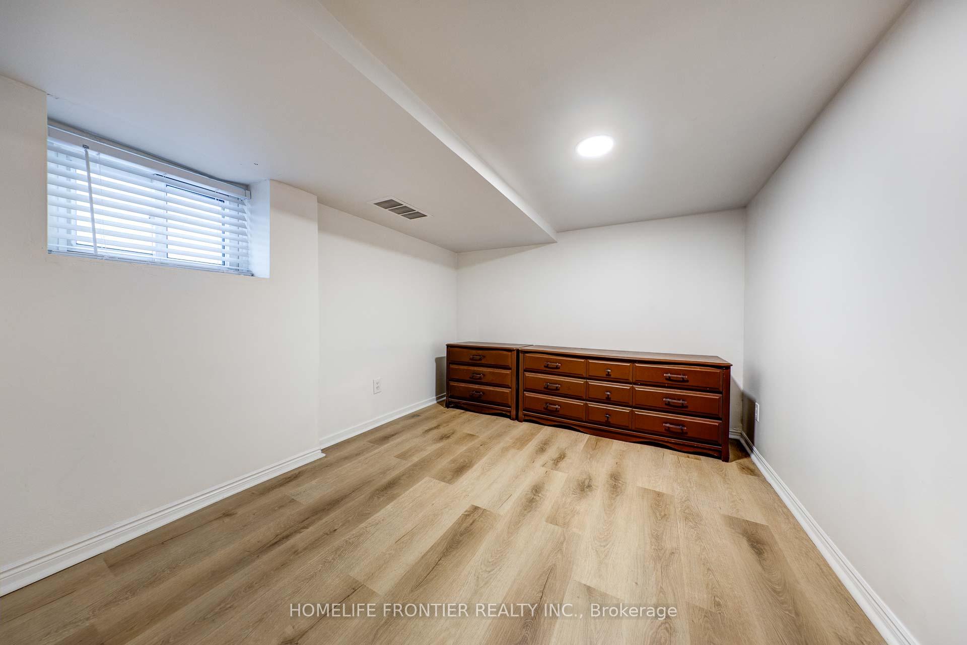 Photo 20 of 302 Roselawn Avenue, Toronto, Lawrence Park South — HOMEH