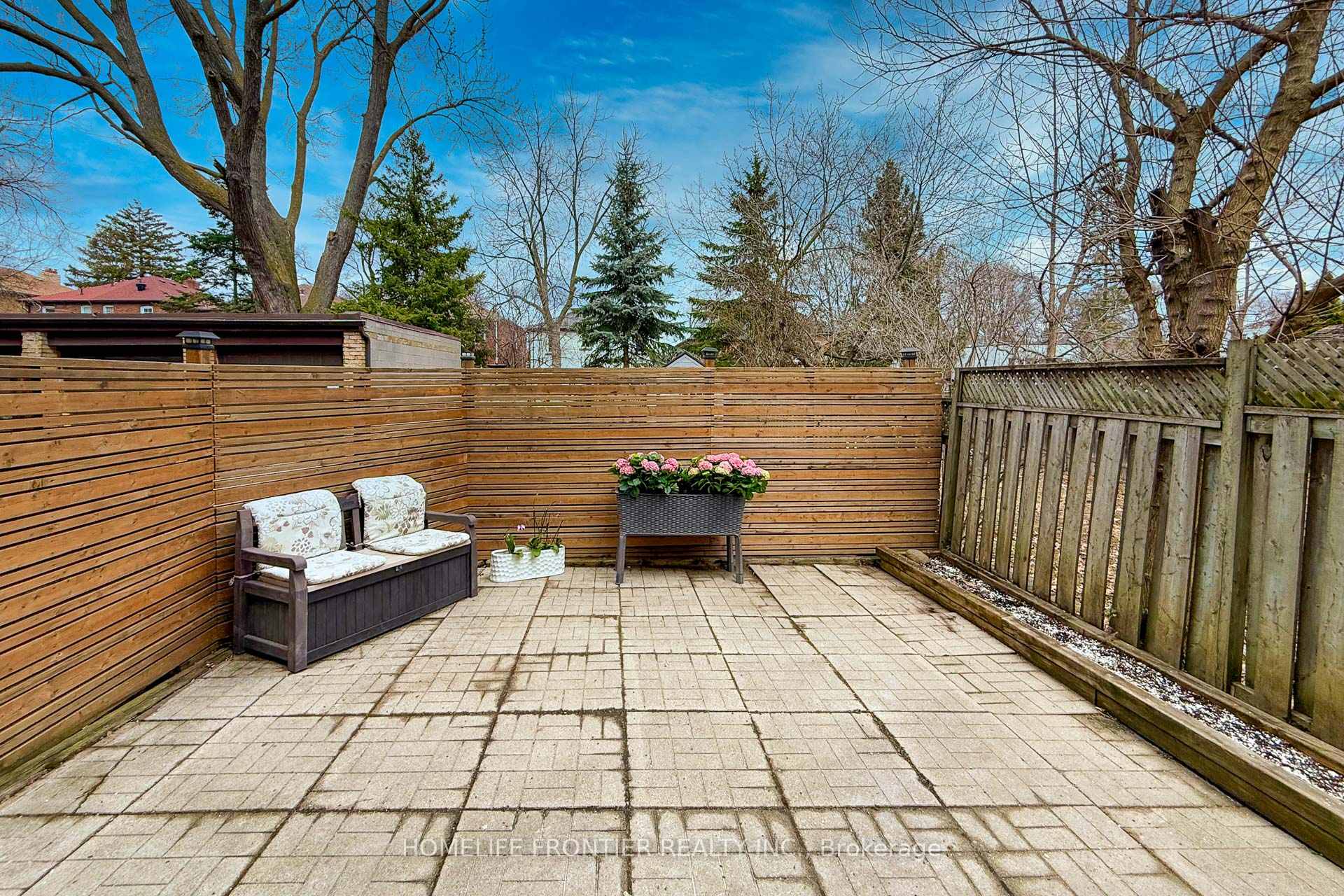 Photo 25 of 302 Roselawn Avenue, Toronto, Lawrence Park South — HOMEH