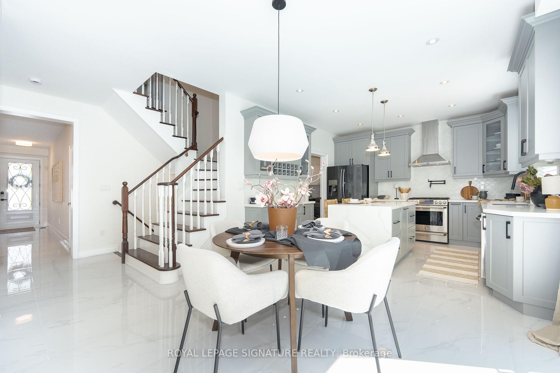 Photo 31 of 2355 Pilgrim Square, Oshawa, Windfields — HOMEH