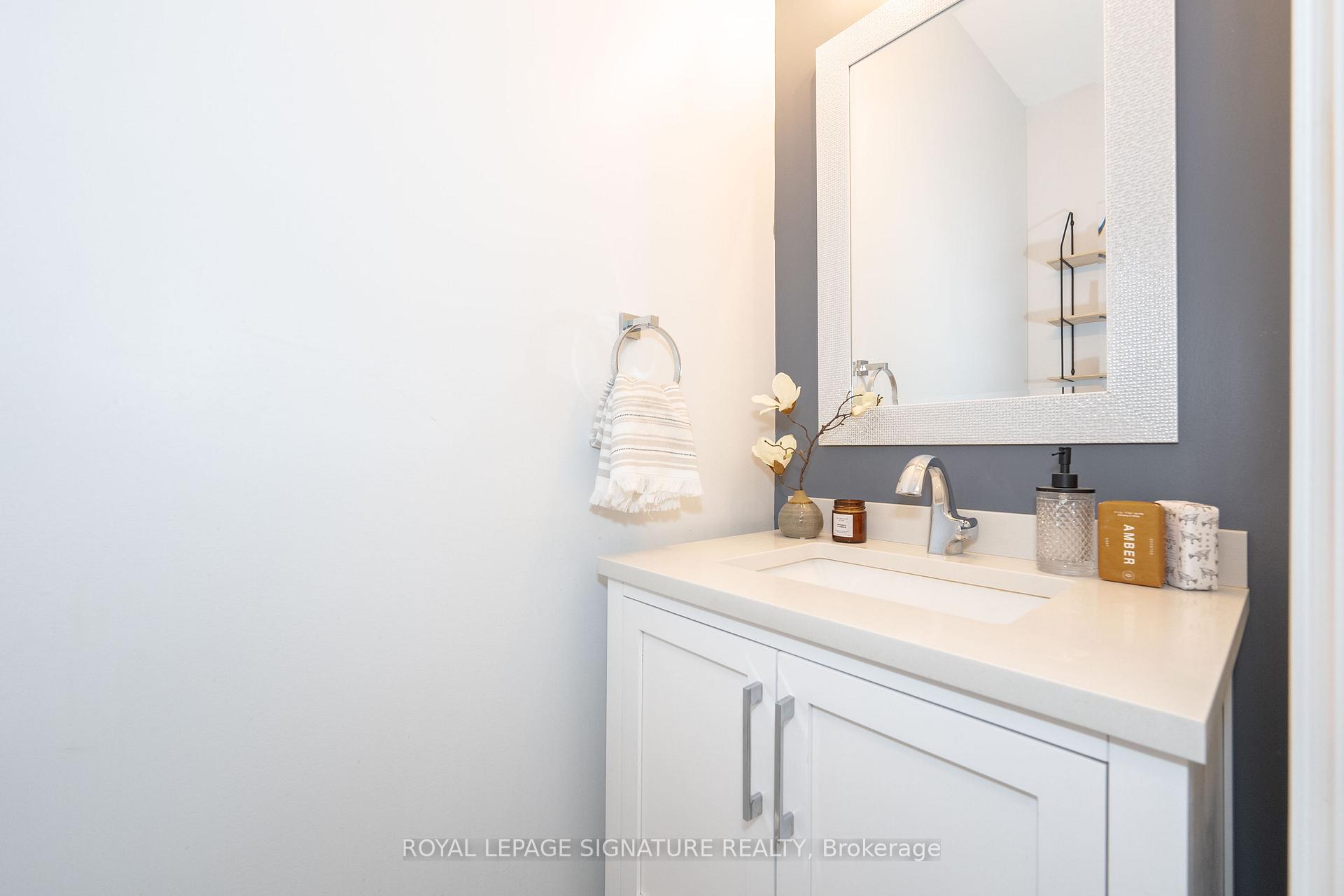 Photo 37 of 2355 Pilgrim Square, Oshawa, Windfields — HOMEH