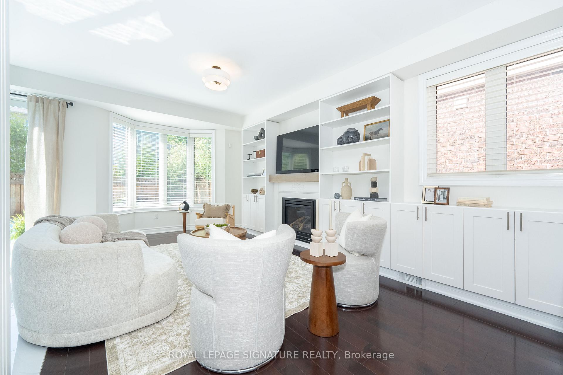 Photo 8 of 2355 Pilgrim Square, Oshawa, Windfields — HOMEH