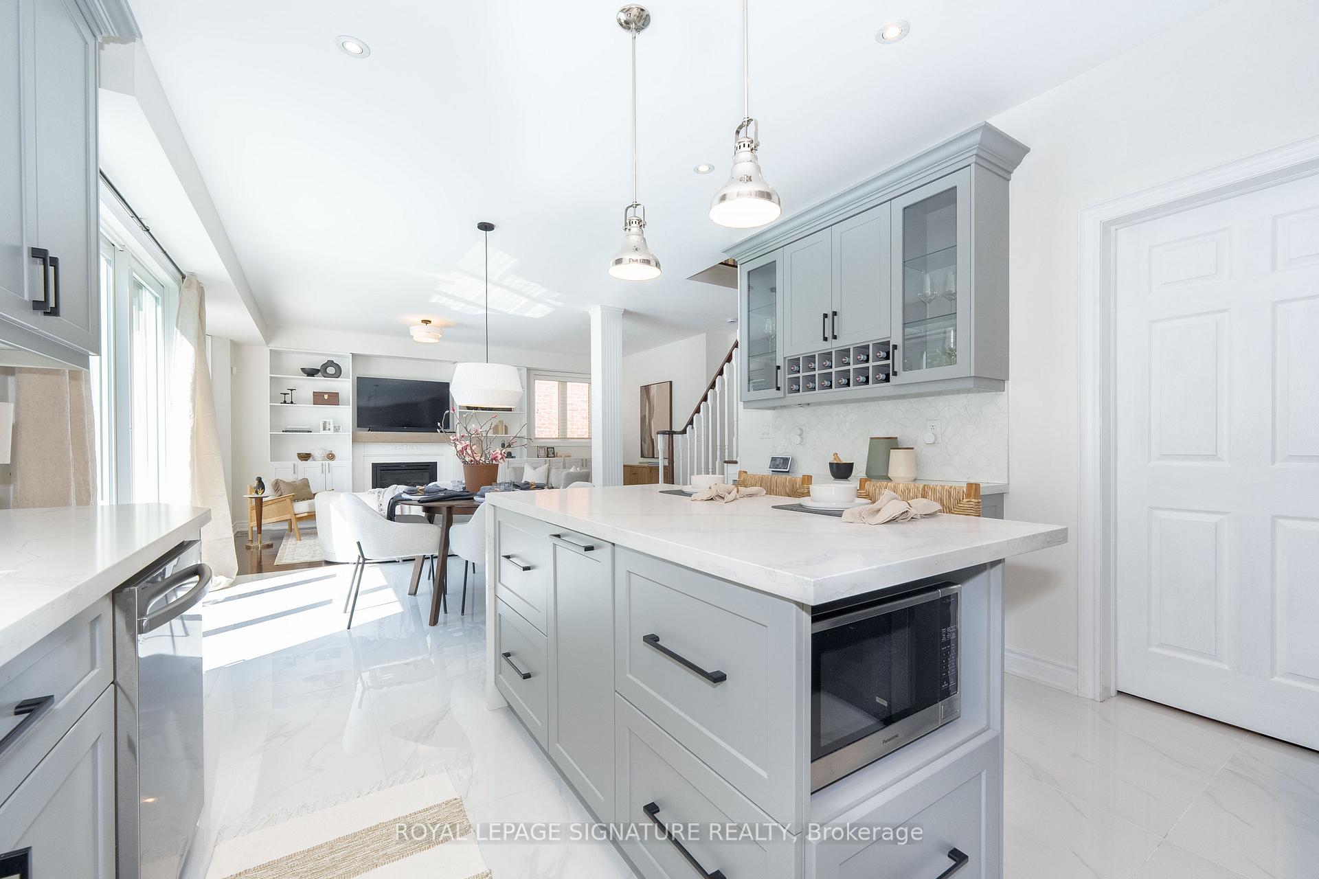 Photo 16 of 2355 Pilgrim Square, Oshawa, Windfields — HOMEH