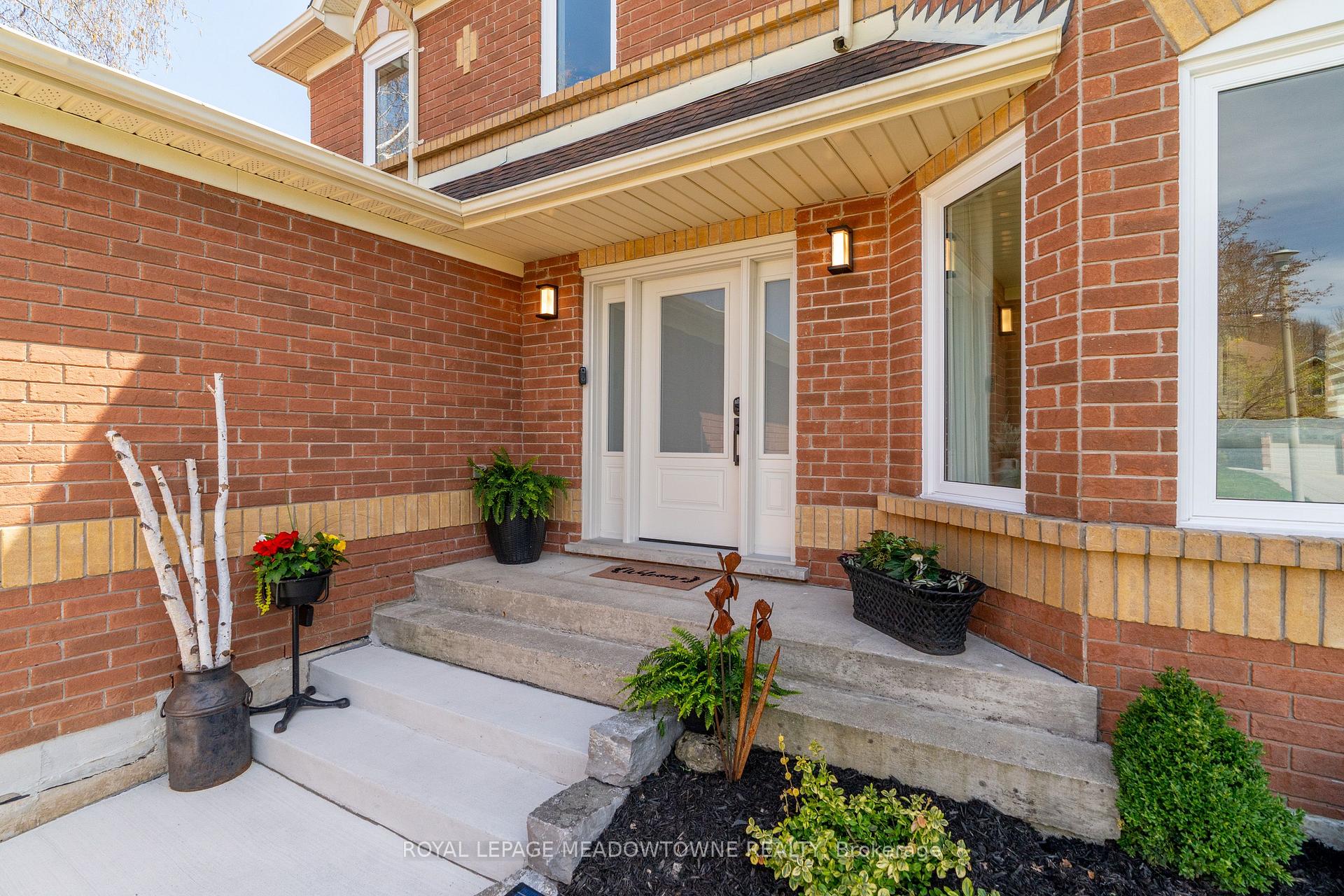Photo 4 of 55 Forestview Drive, Cambridge — HOMEH