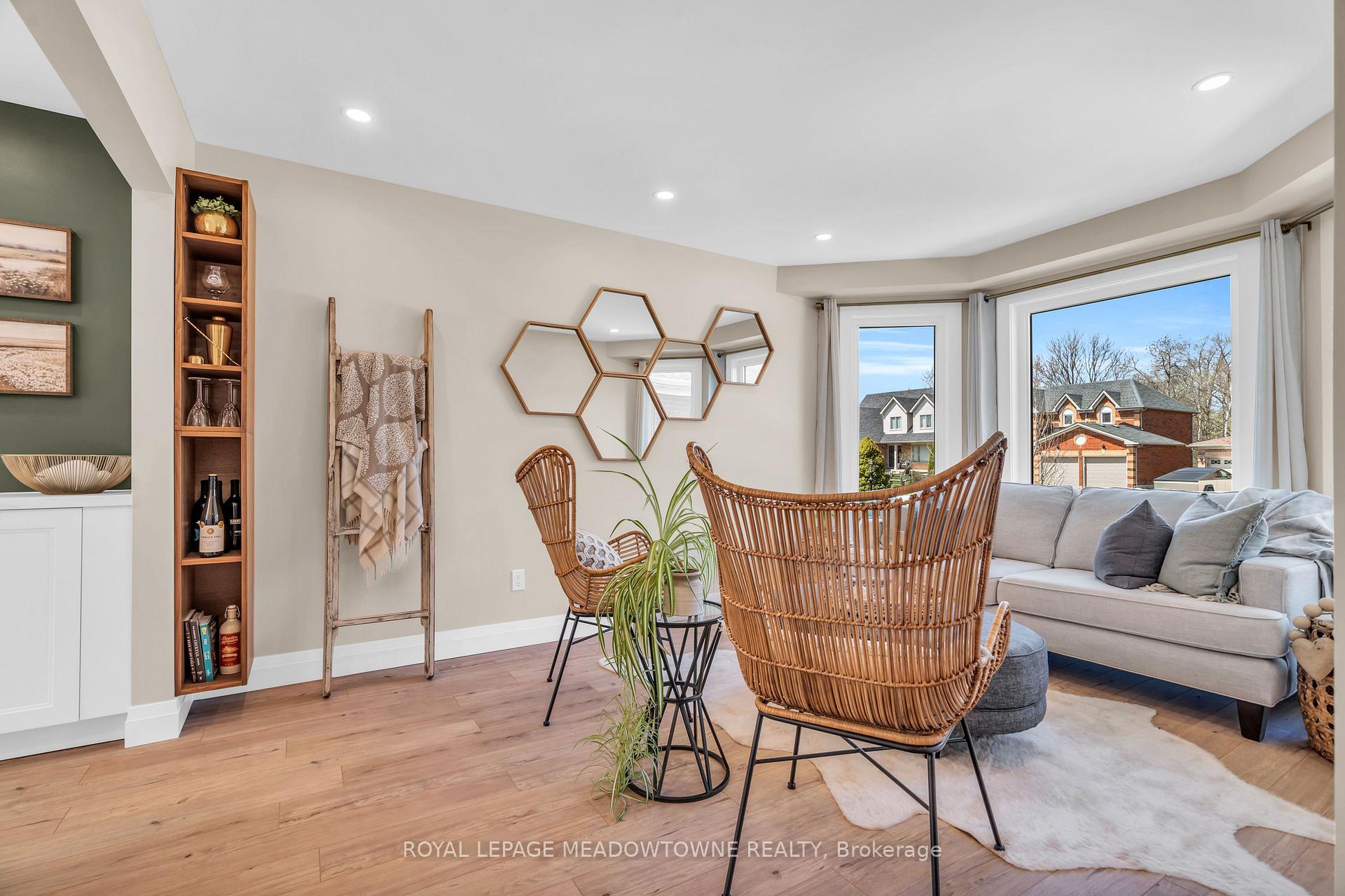Photo 8 of 55 Forestview Drive, Cambridge — HOMEH