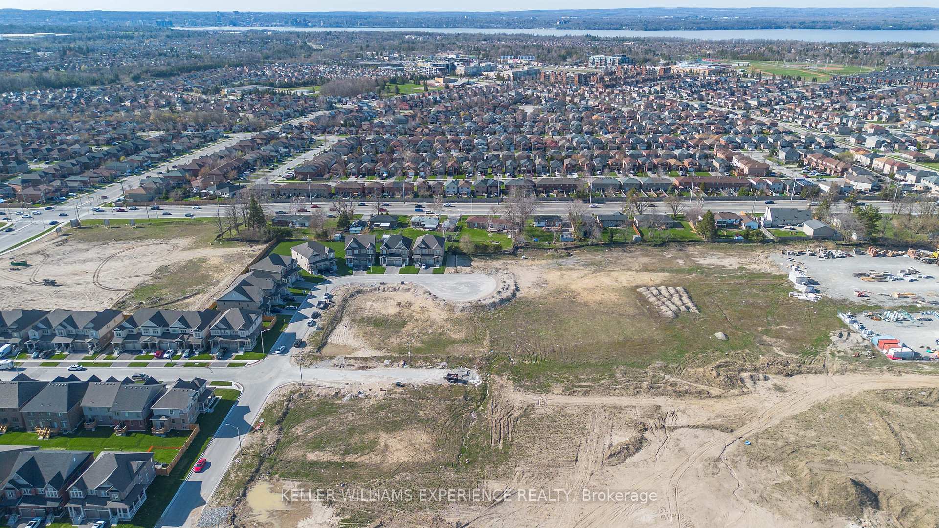 Photo 41 of 55 Kirkwood Way, Barrie, Rural Barrie Southeast — HOMEH