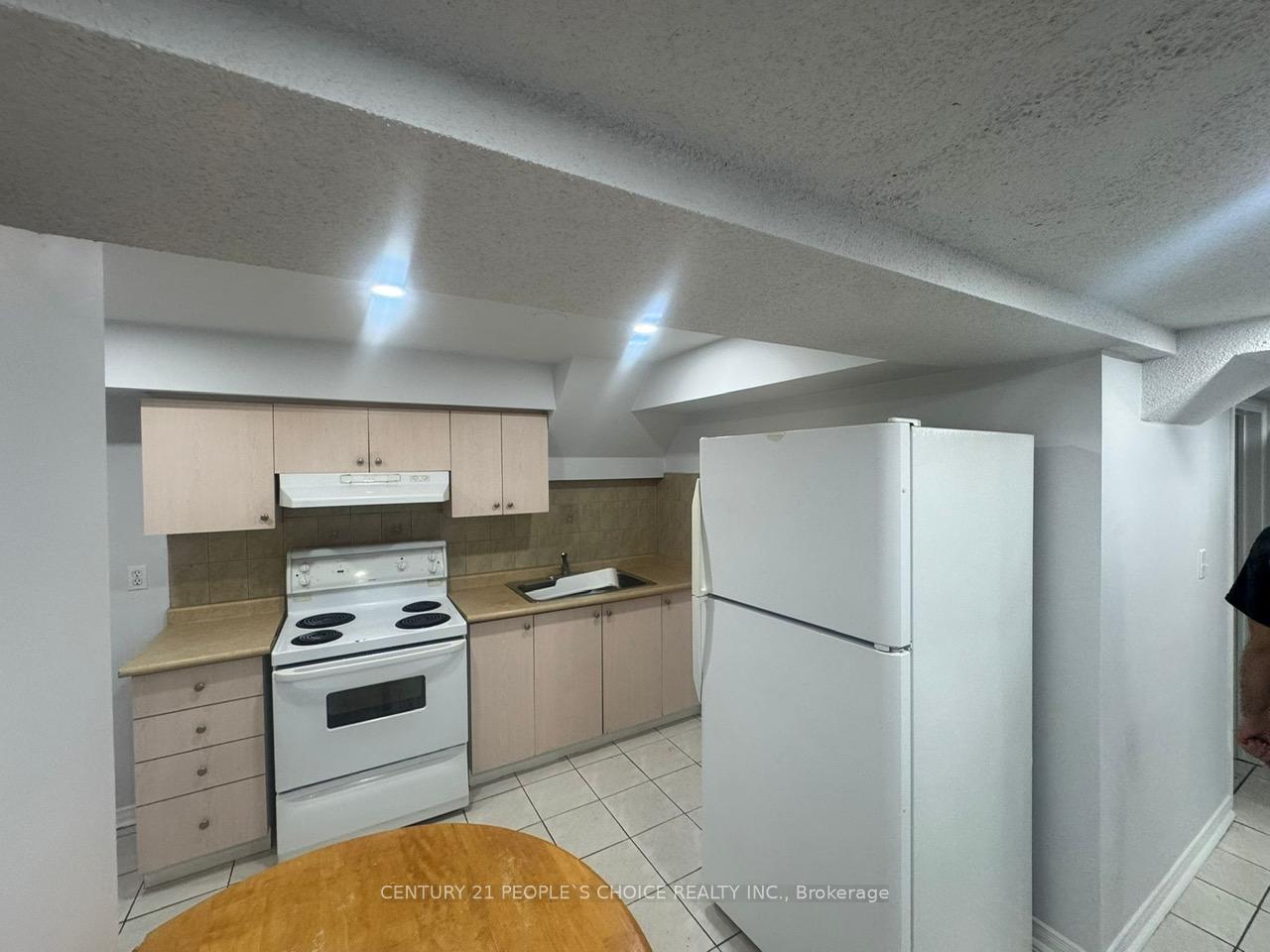 Photo 1 of Unit Bsmt #1, 3 Chapparal Drive, Brampton, Sandringham-Wellington — HOMEH
