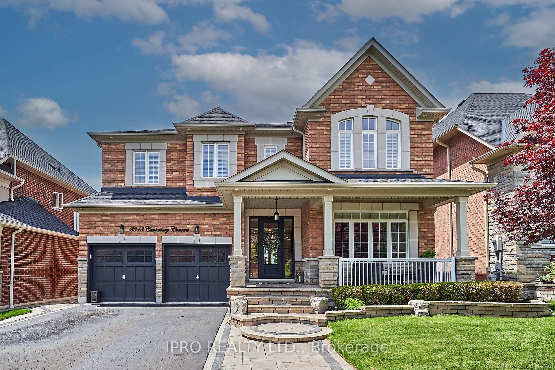 Front of 2318 Canterbury Crescent