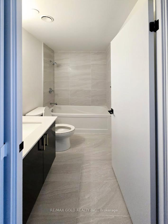 Photo 4 of Unit 901, 2782 Barton Street, Hamilton, Riverdale — HOMEH