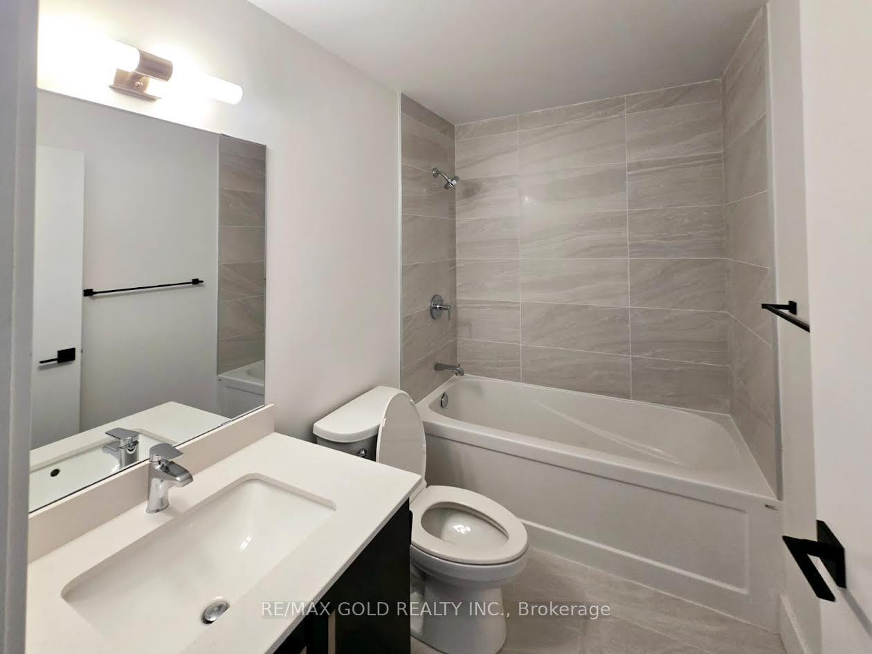 Photo 7 of Unit 901, 2782 Barton Street, Hamilton, Riverdale — HOMEH