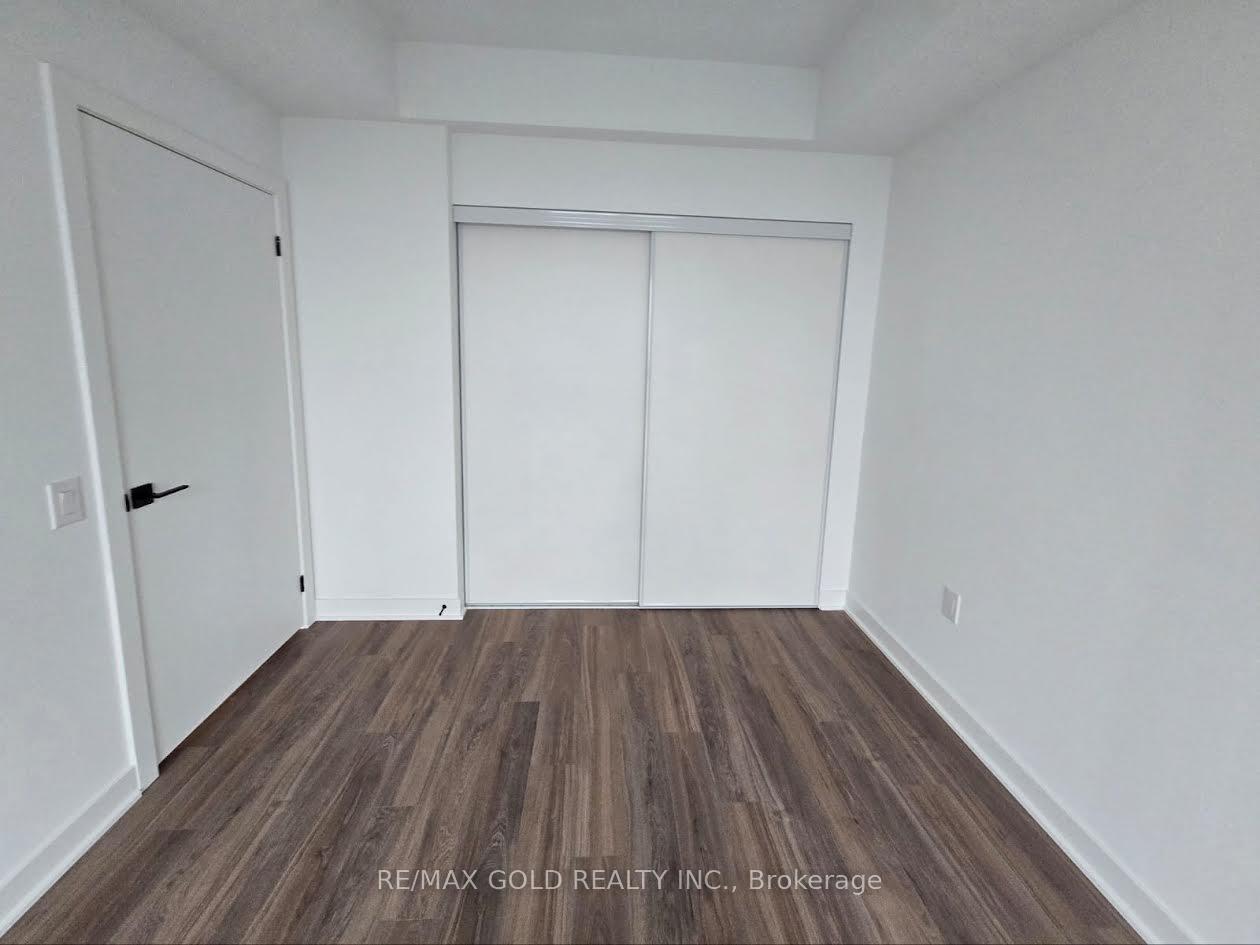 Photo 11 of Unit 901, 2782 Barton Street, Hamilton, Riverdale — HOMEH