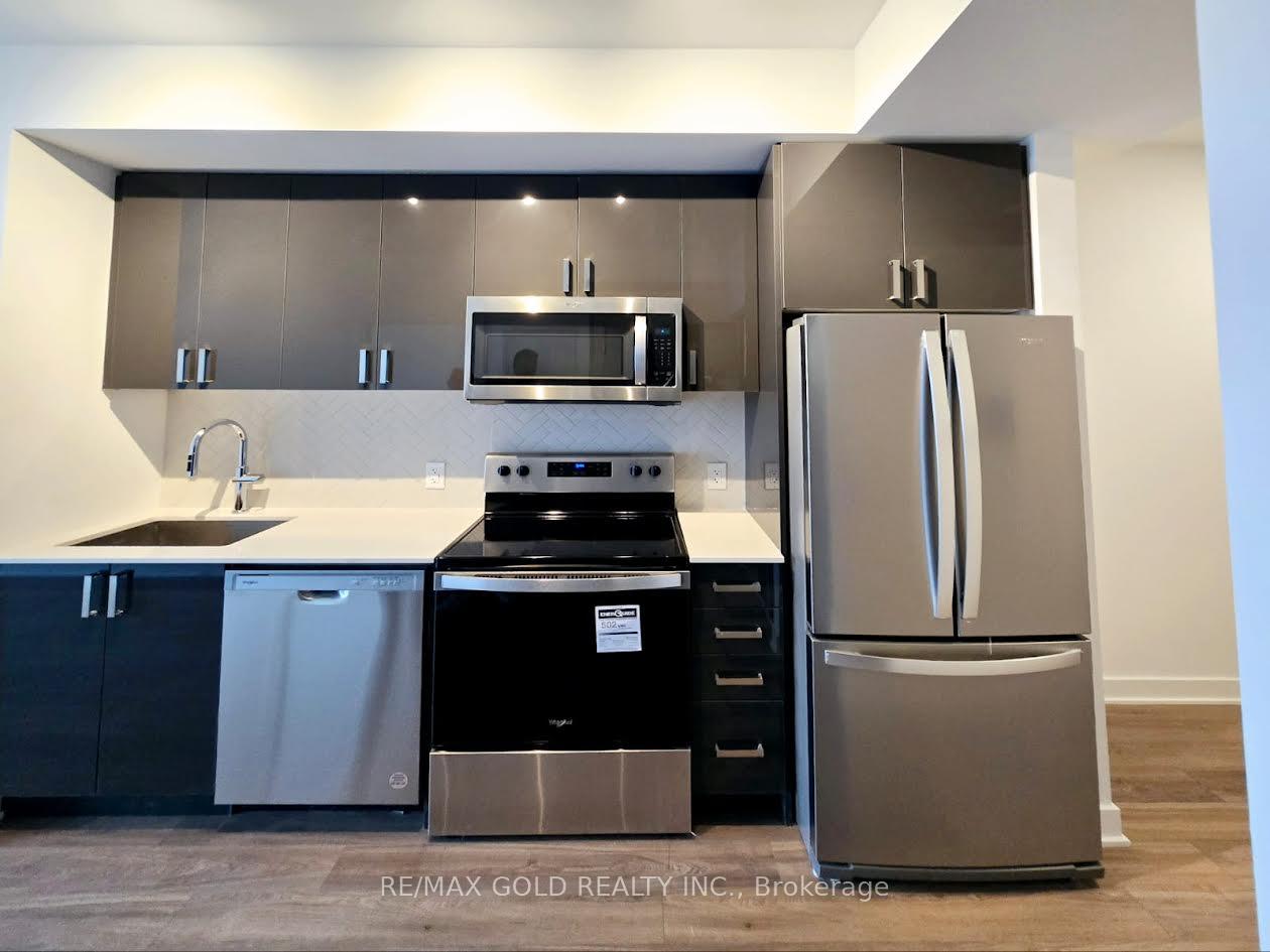Photo 13 of Unit 901, 2782 Barton Street, Hamilton, Riverdale — HOMEH