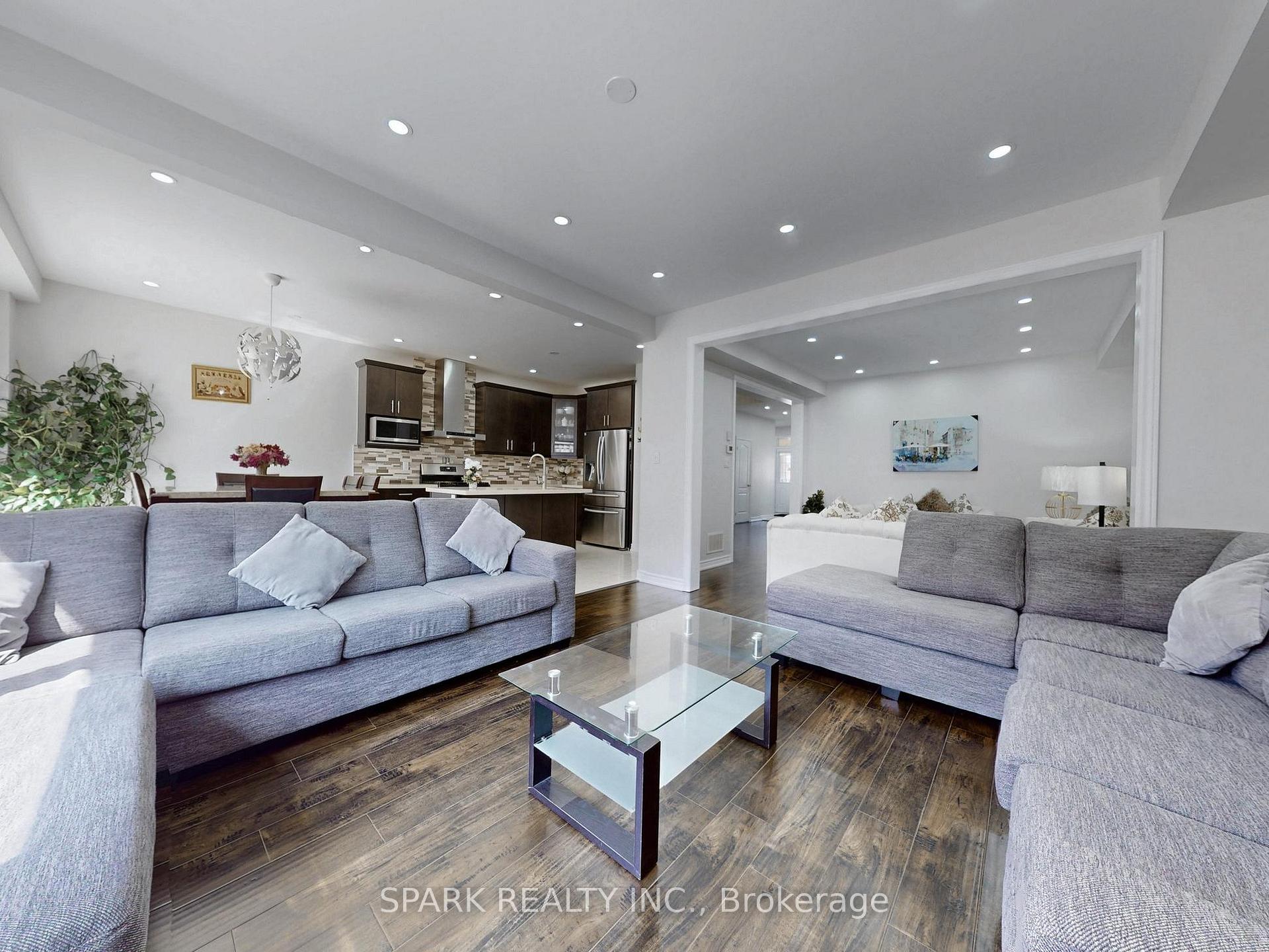 Photo 12 of 40 Mullholland Avenue, Cambridge, Preston Heights — HOMEH