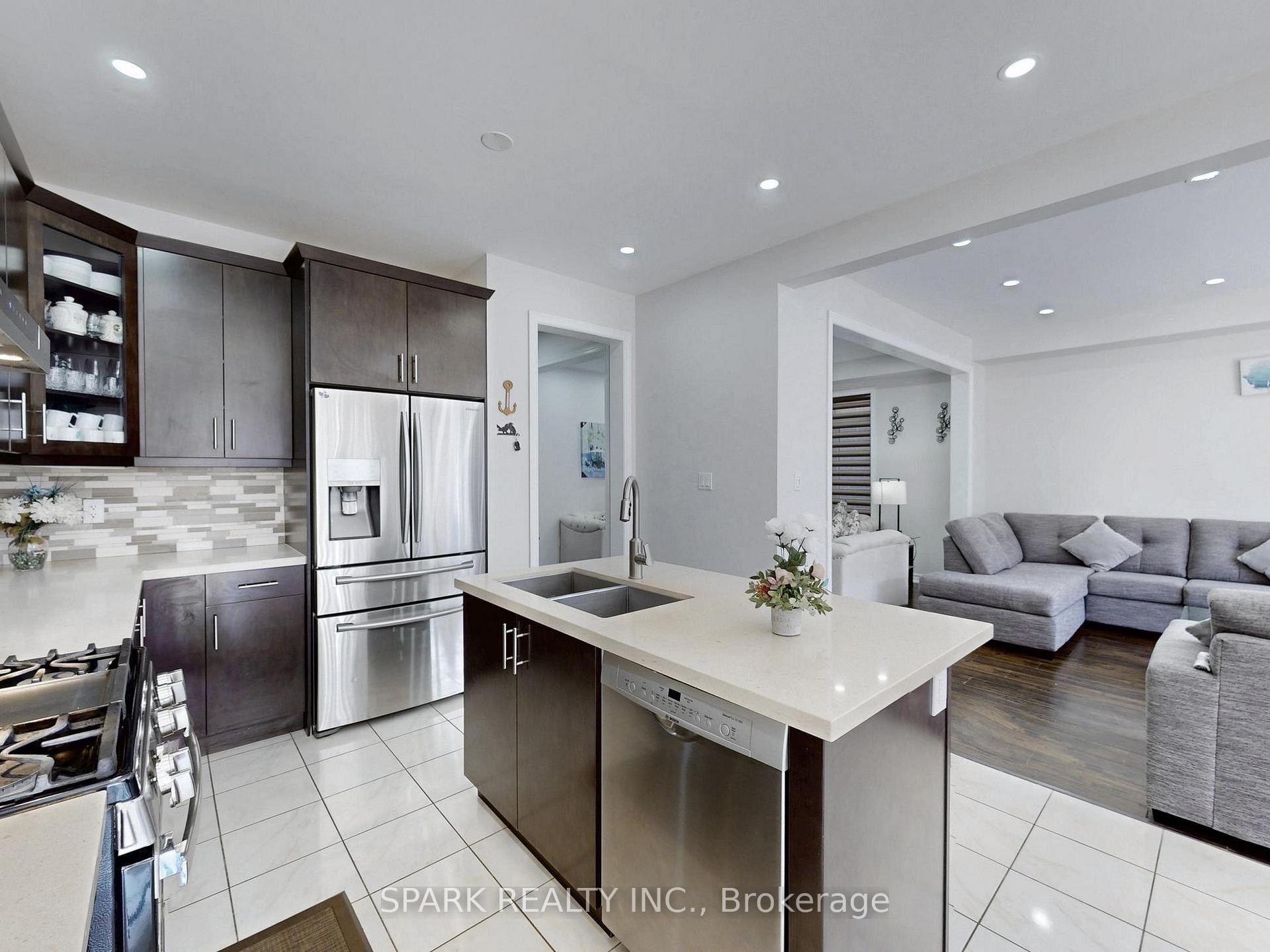 Photo 15 of 40 Mullholland Avenue, Cambridge, Preston Heights — HOMEH