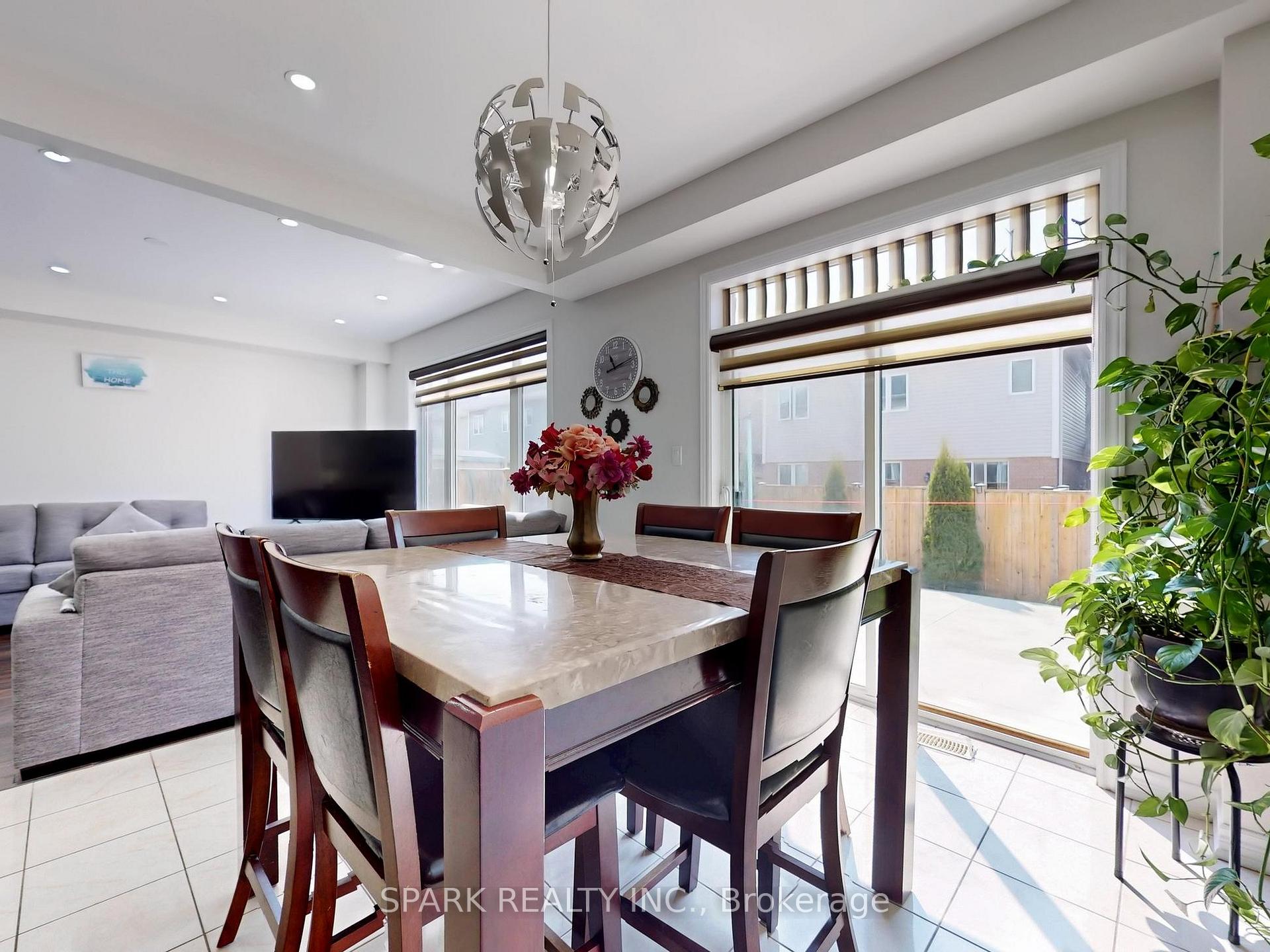 Photo 17 of 40 Mullholland Avenue, Cambridge, Preston Heights — HOMEH