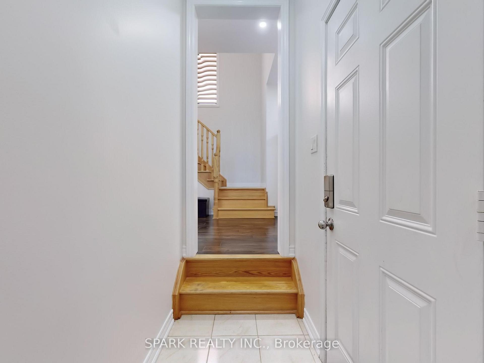 Photo 19 of 40 Mullholland Avenue, Cambridge, Preston Heights — HOMEH