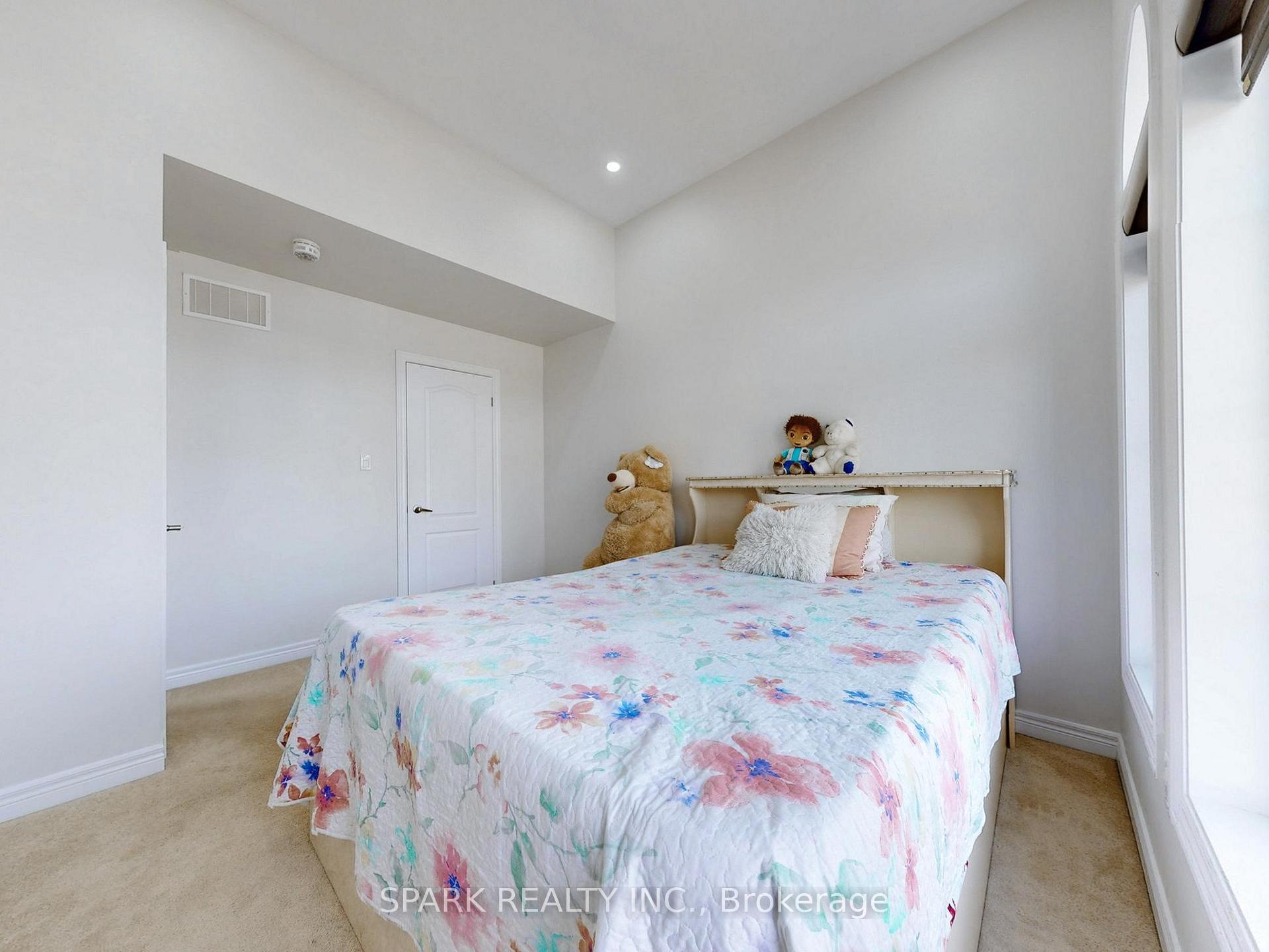Photo 28 of 40 Mullholland Avenue, Cambridge, Preston Heights — HOMEH