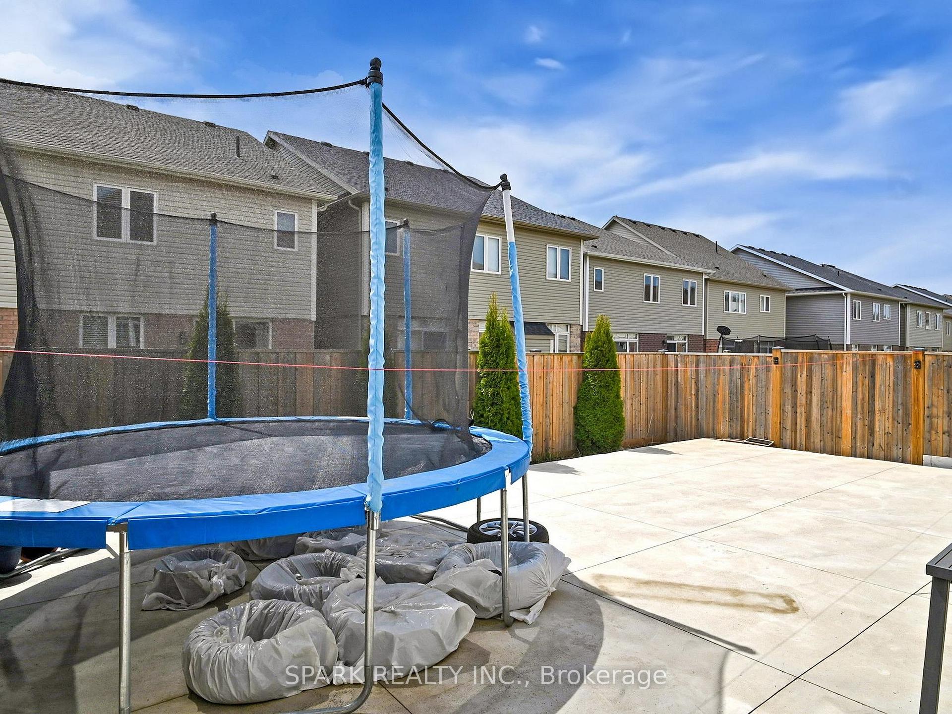 Photo 46 of 40 Mullholland Avenue, Cambridge, Preston Heights — HOMEH