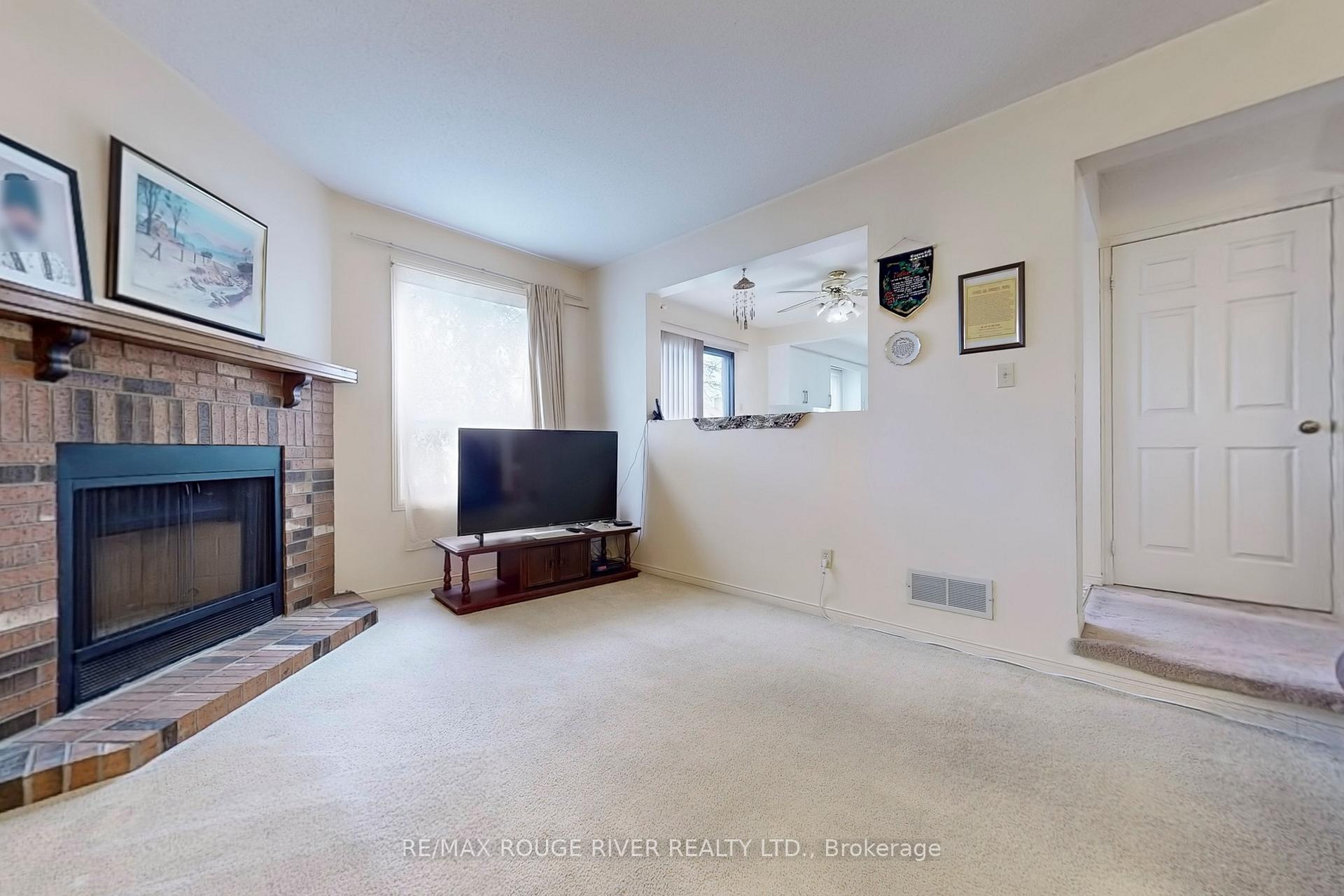 Photo 12 of 936 Rambleberry Avenue, Pickering, Liverpool — HOMEH